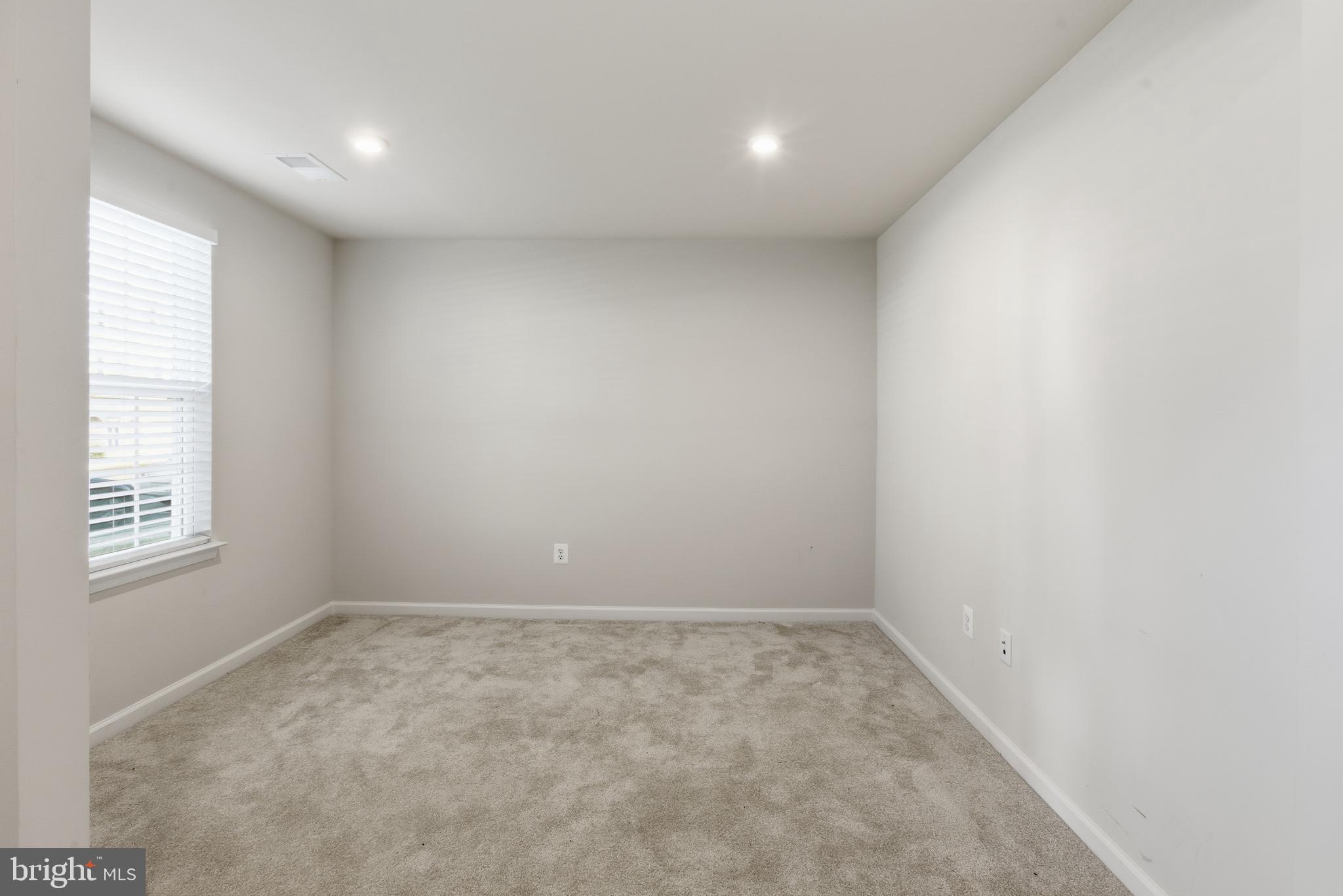 ANCHOR POINT - Residential