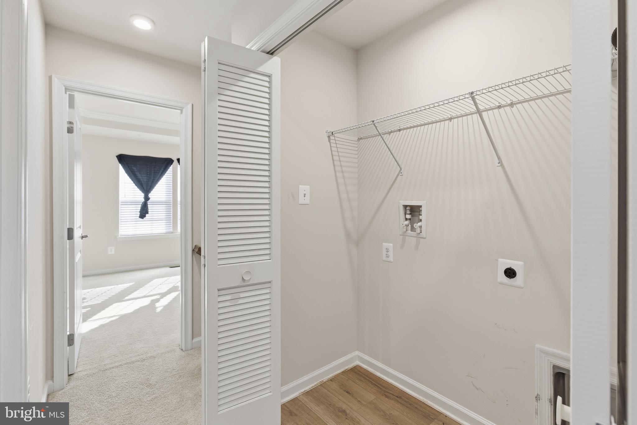 ANCHOR POINT - Residential