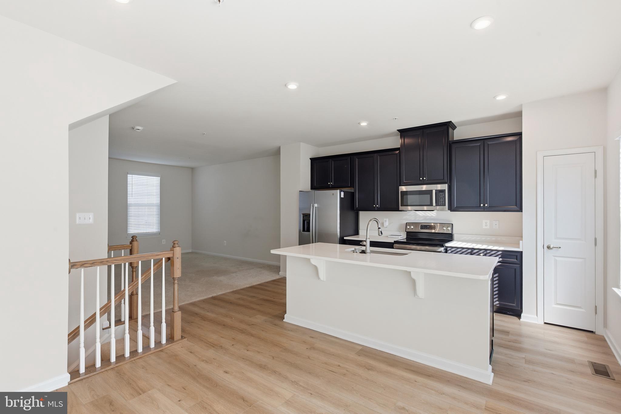 ANCHOR POINT - Residential