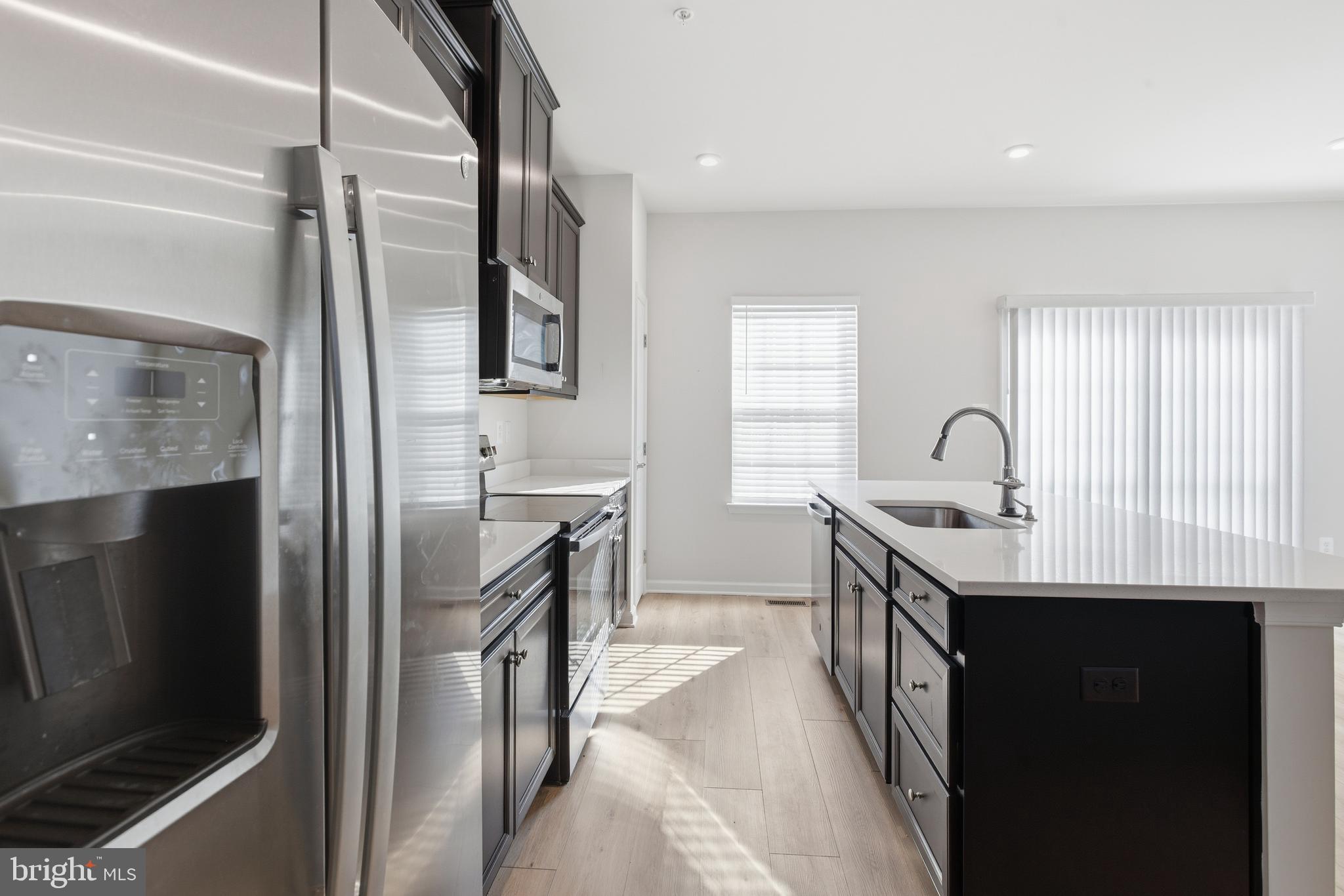 ANCHOR POINT - Residential