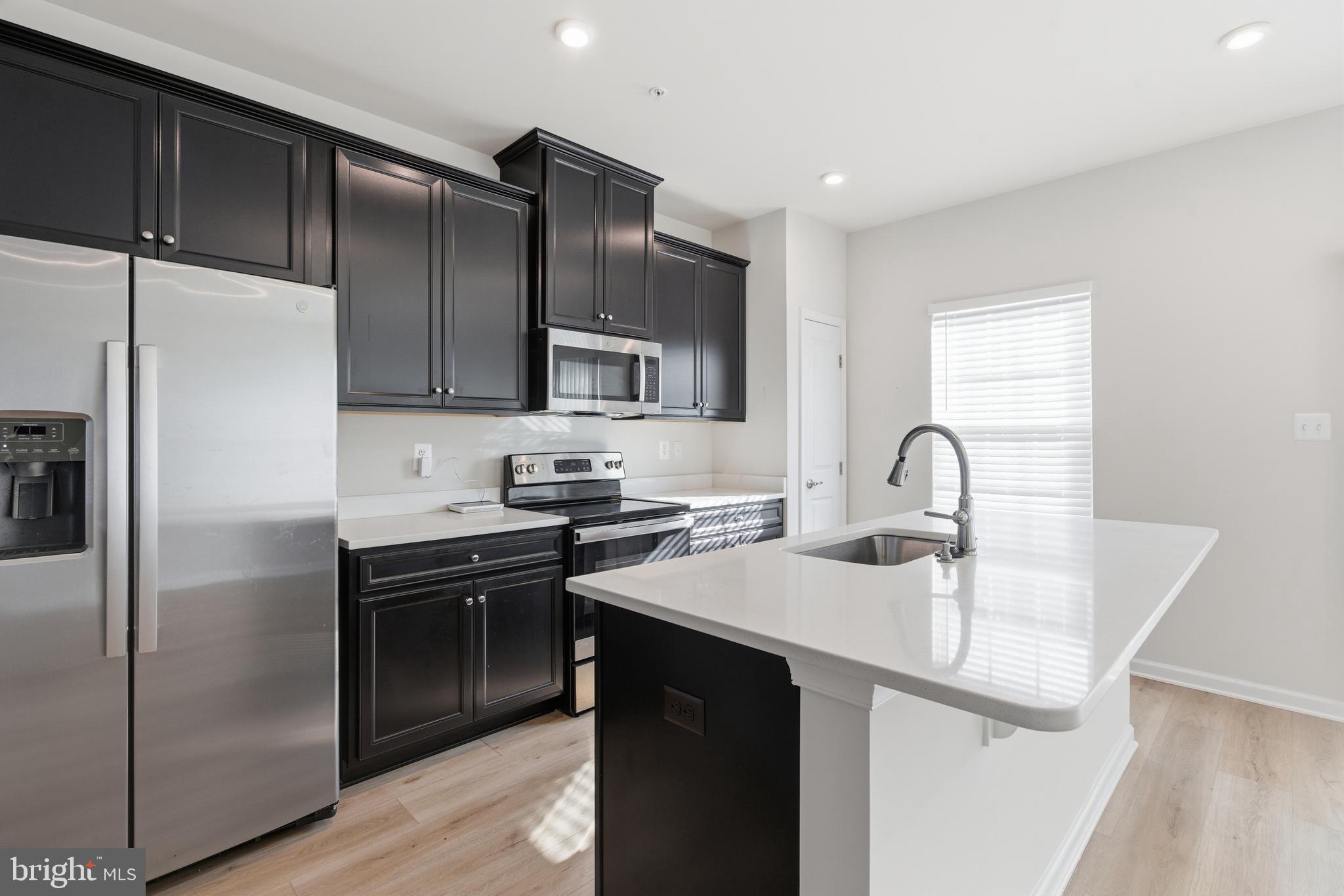 ANCHOR POINT - Residential