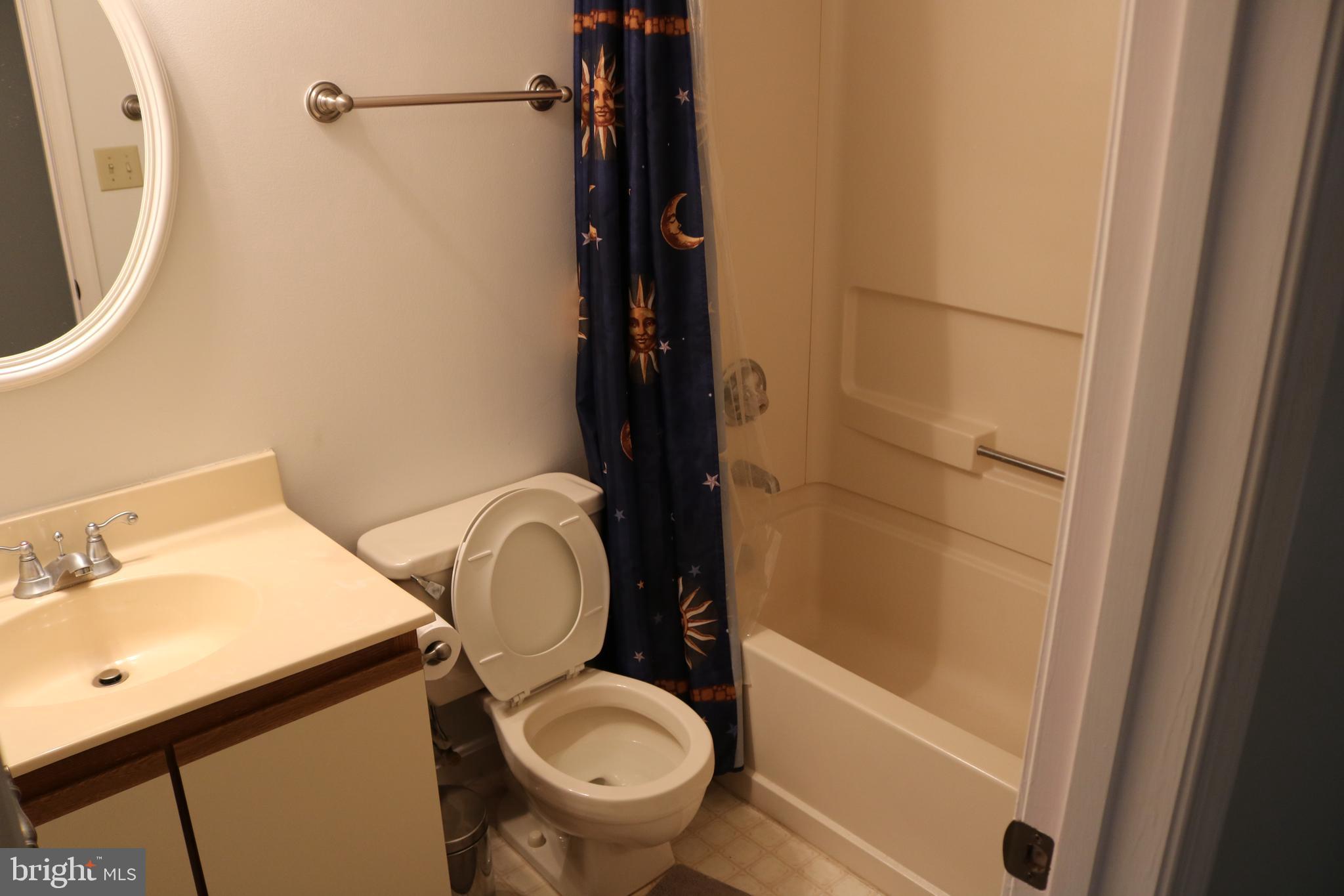 MONTGOMERY RUN - Residential