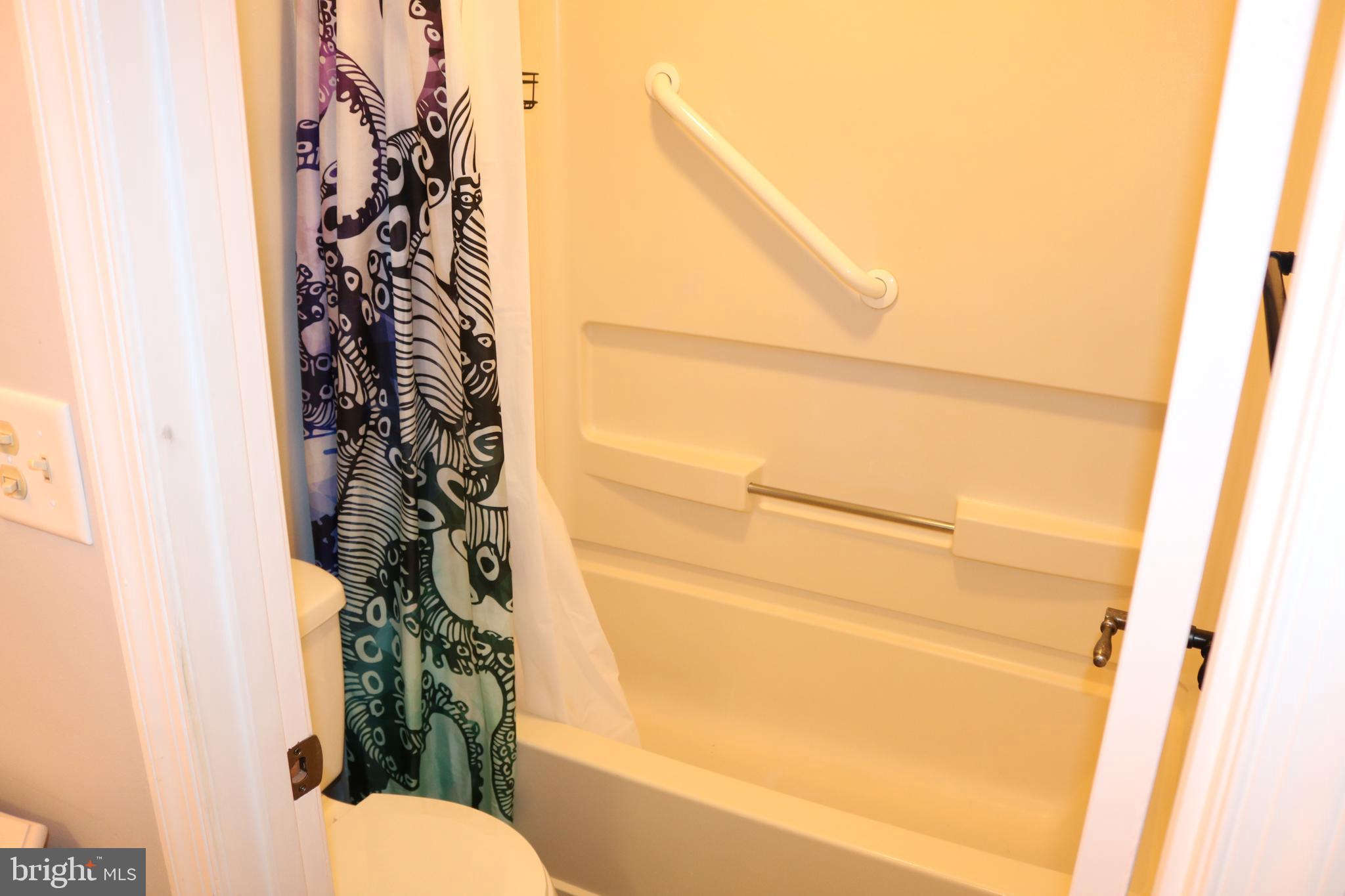 MONTGOMERY RUN - Residential