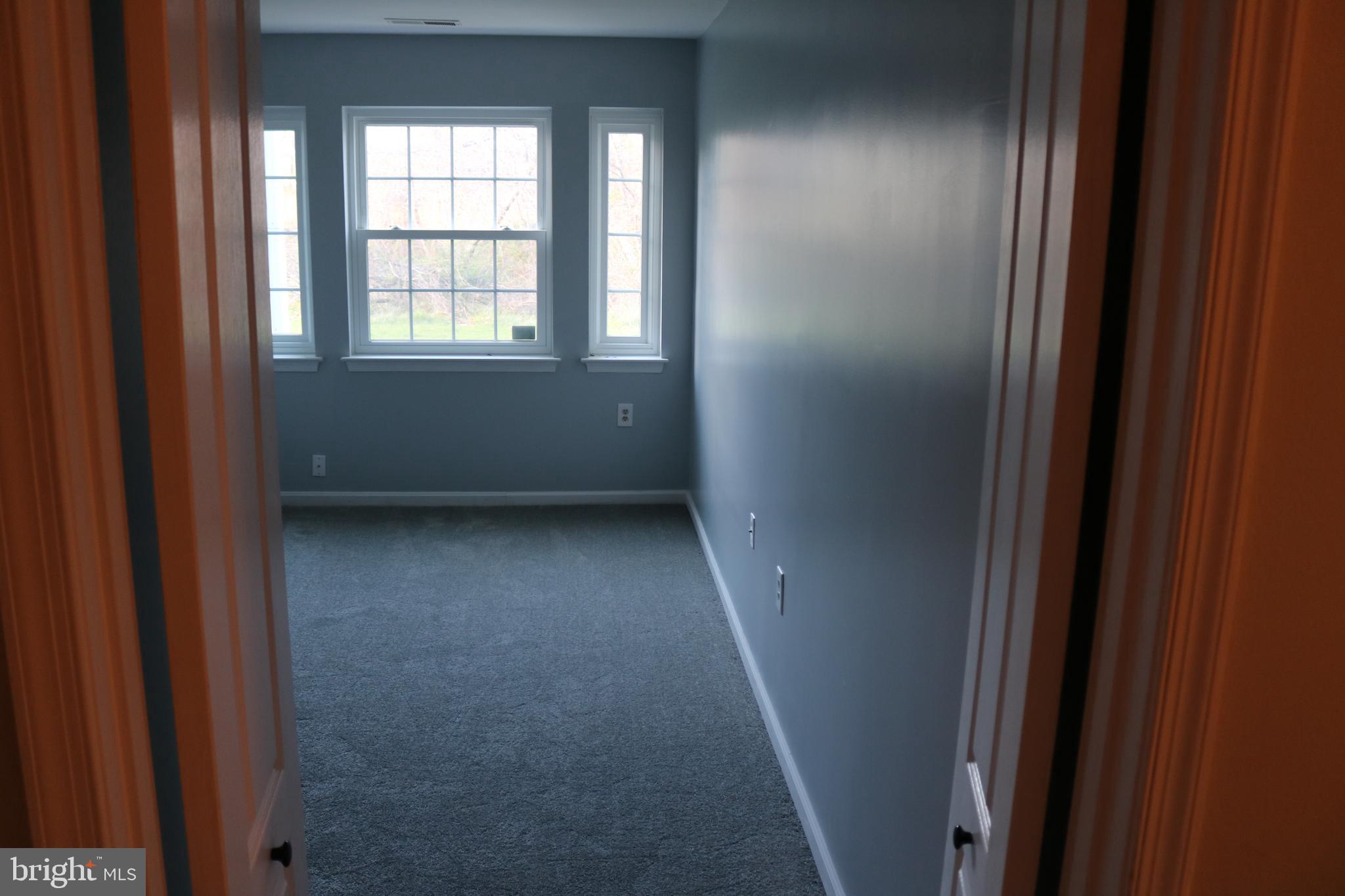 MONTGOMERY RUN - Residential