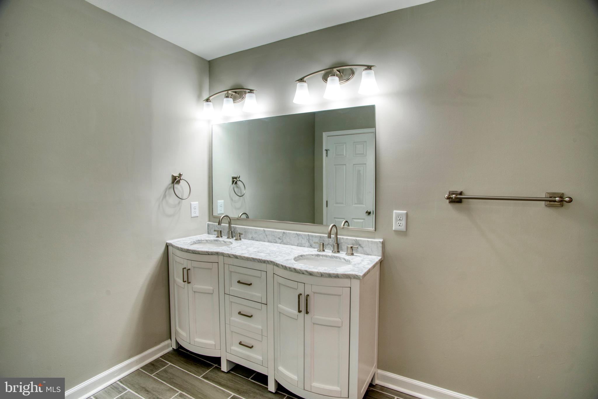 INDIAN HEAD MANOR SUB - Residential