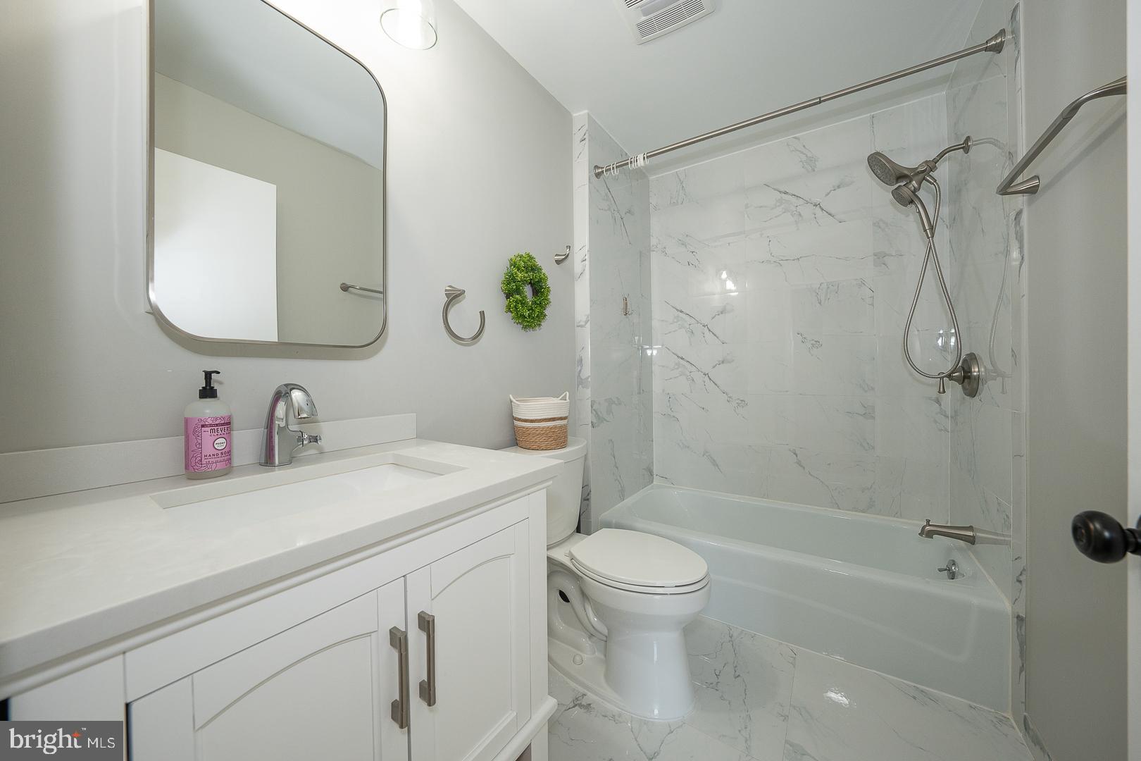 IVYSIDE - Residential