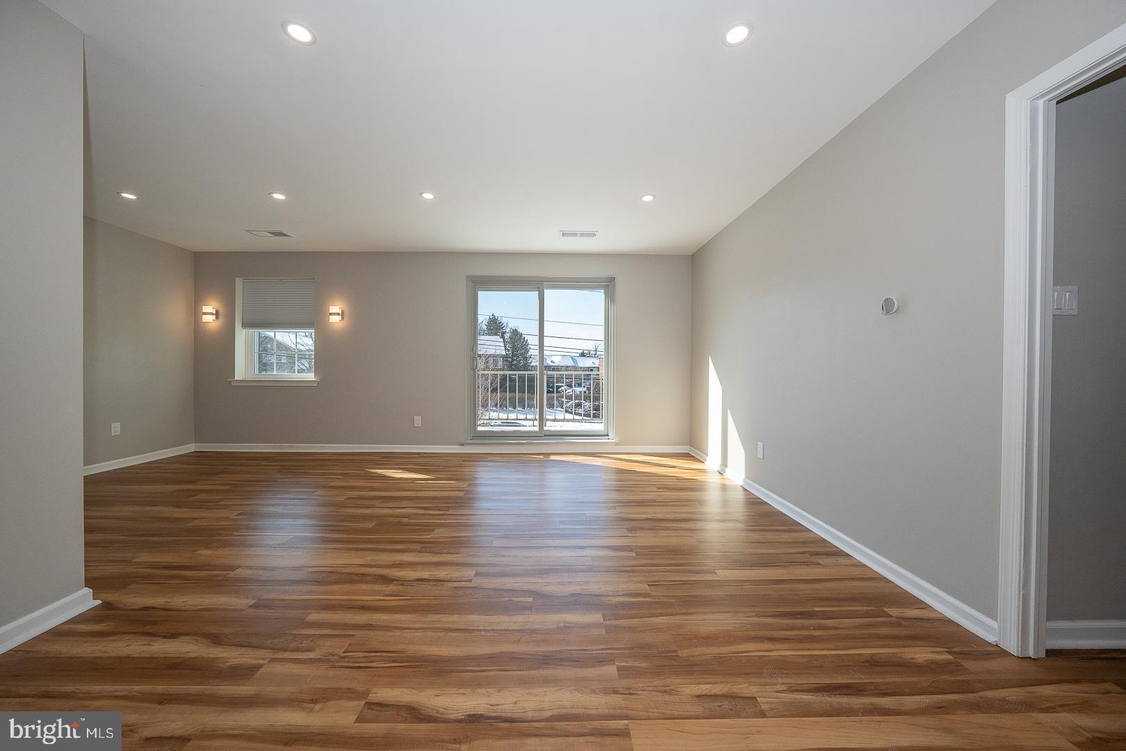 IVYSIDE - Residential