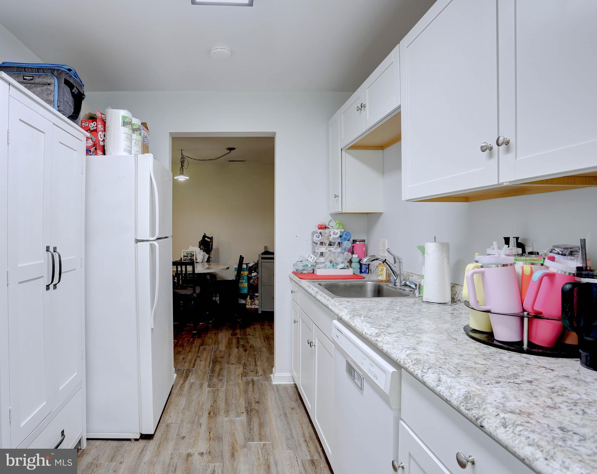 CROMWELL FOUNTAIN - Residential