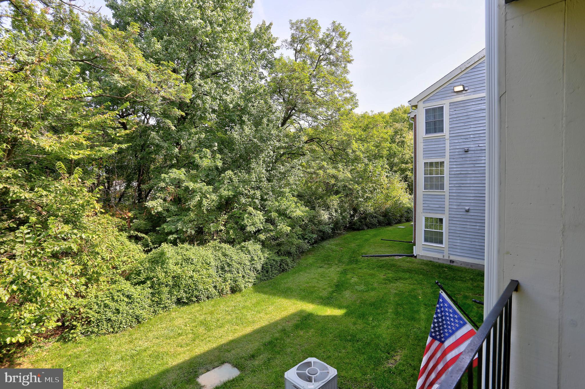 CROMWELL FOUNTAIN - Residential