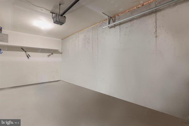 POTOMAC STATION - Residential Lease