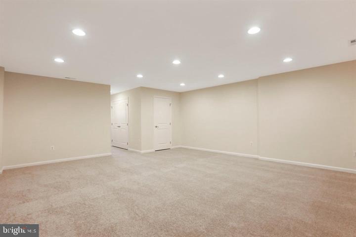 POTOMAC STATION - Residential Lease