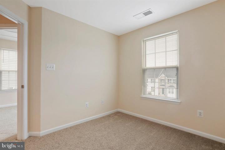 POTOMAC STATION - Residential Lease