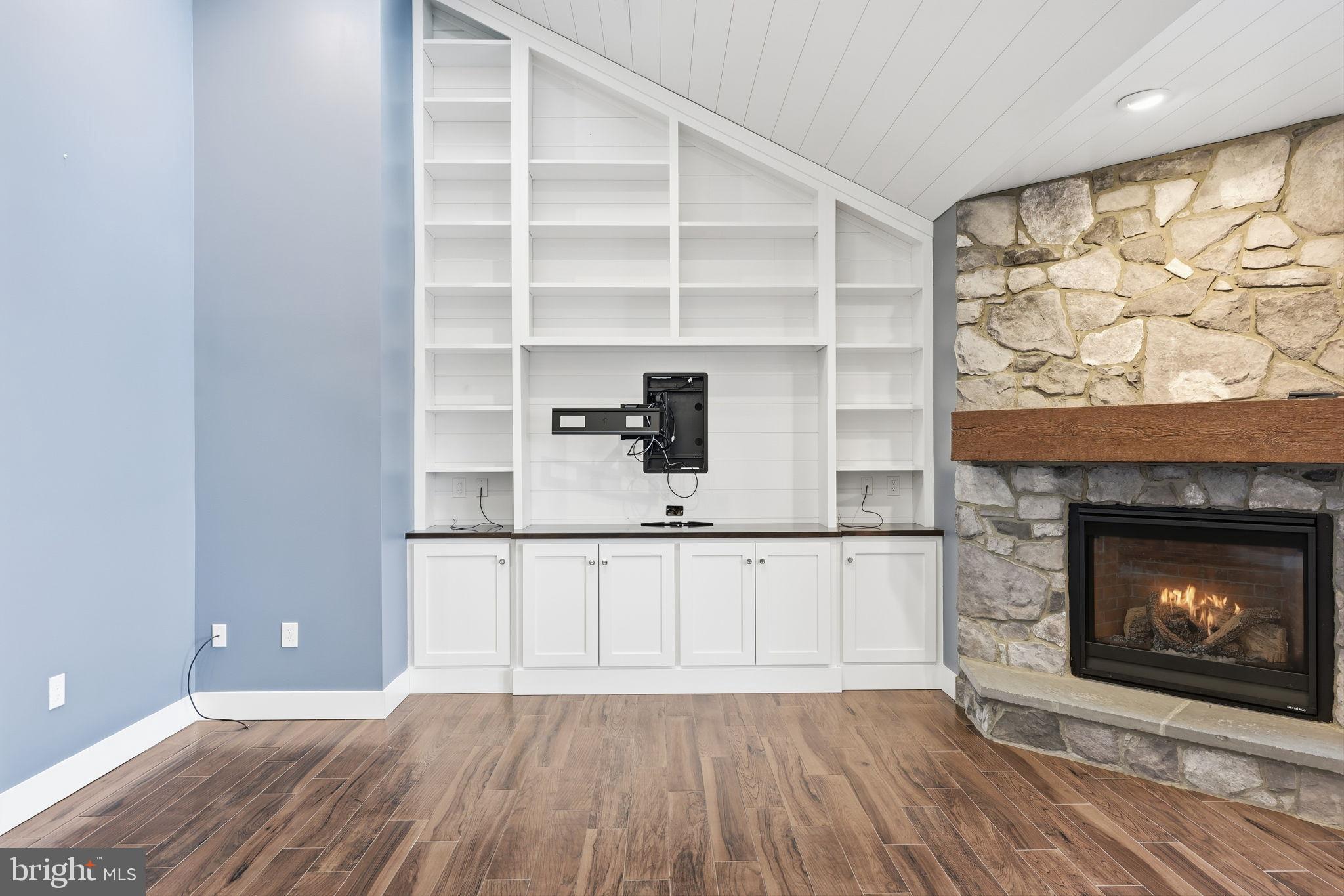 KUTZTOWN - Residential