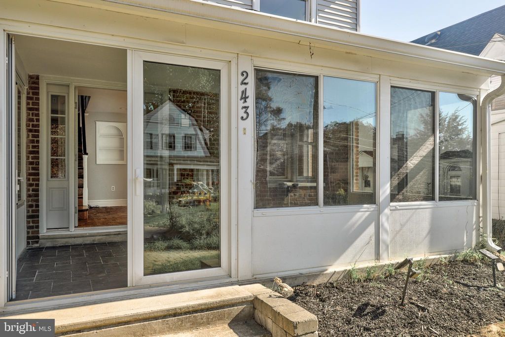 Photo of 243 Rock Glen Road, WYNNEWOOD, PA 19096 (MLS # PAMC2158094)