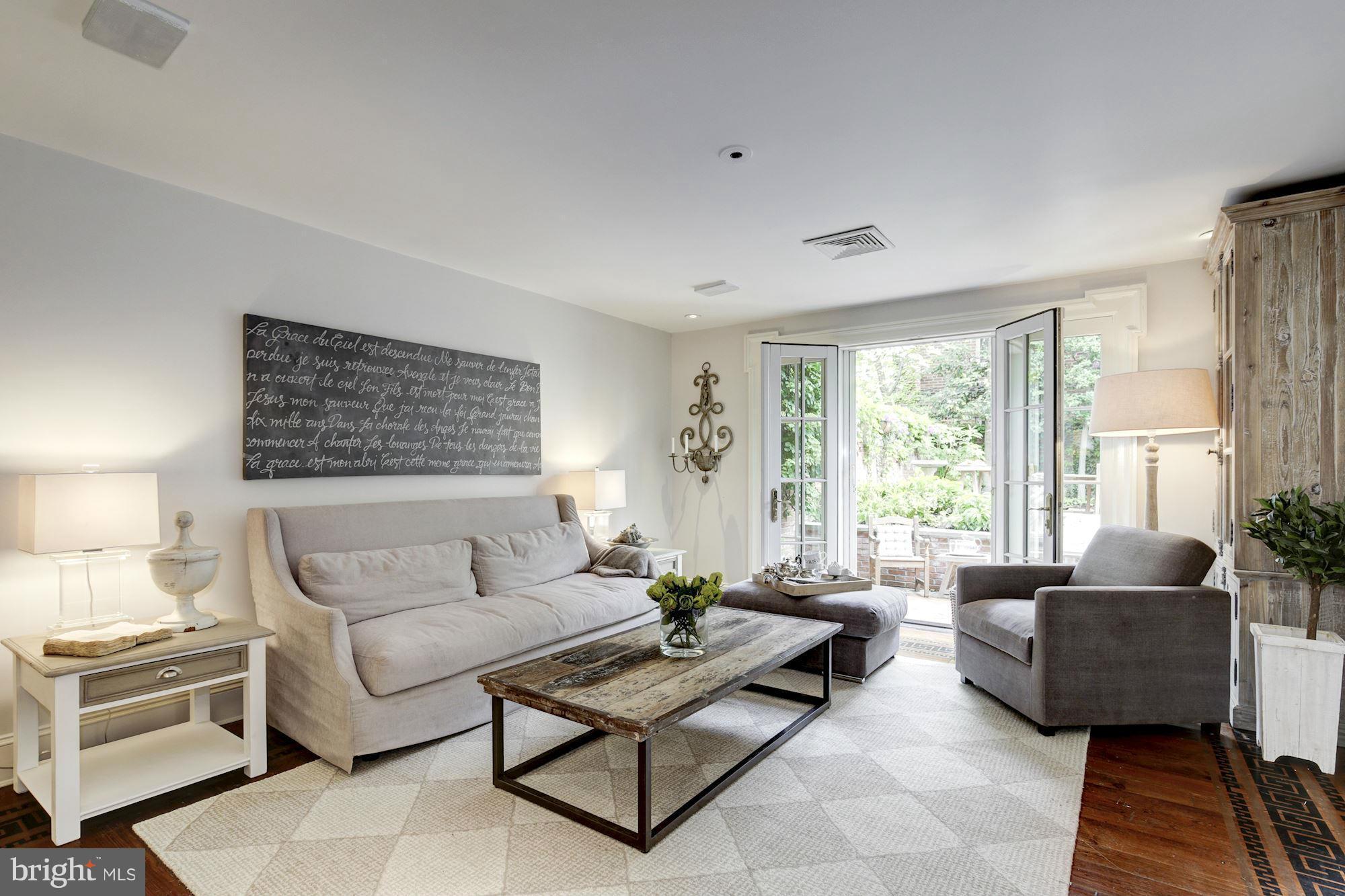 GEORGETOWN - Residential