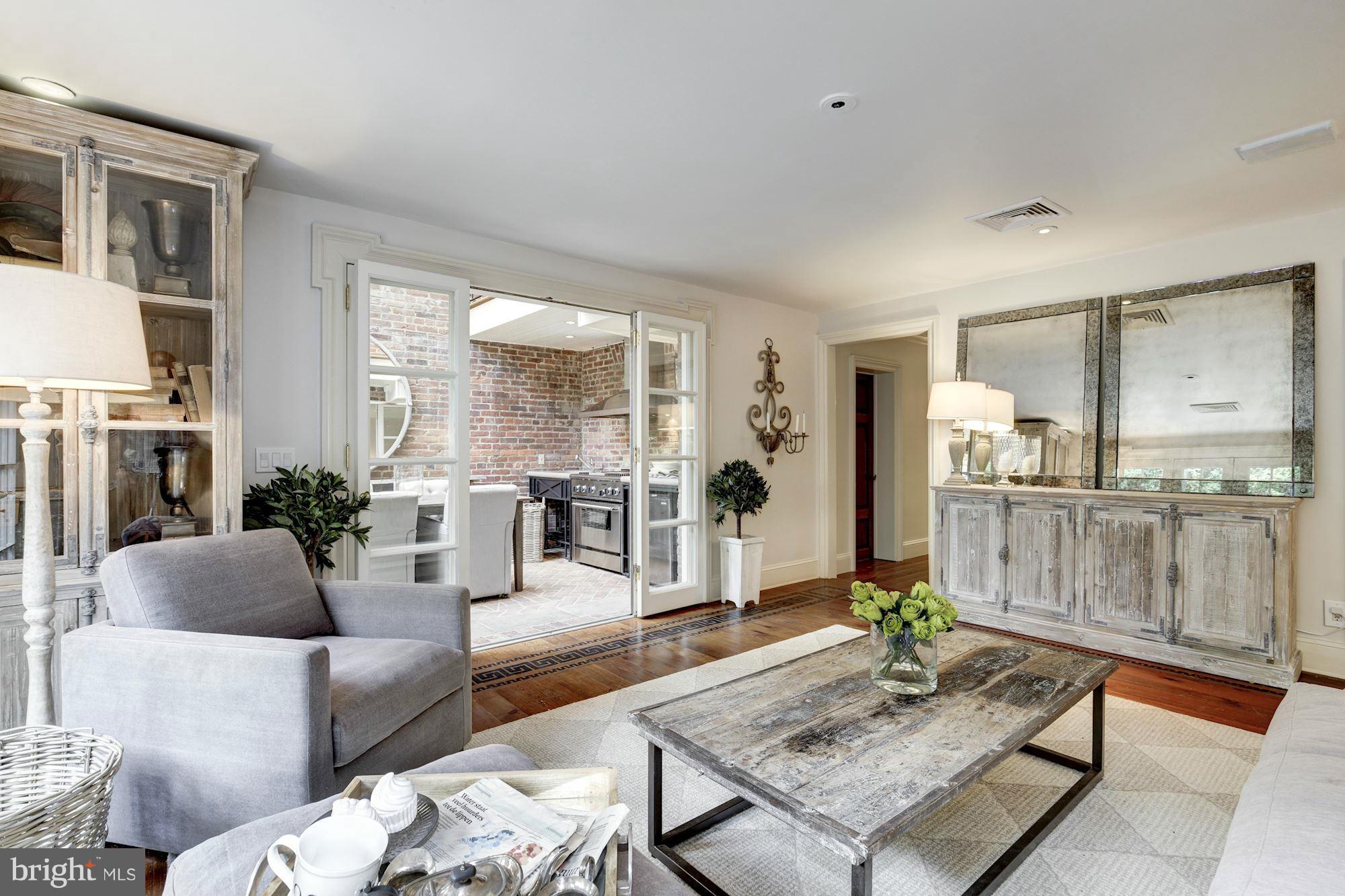 GEORGETOWN - Residential