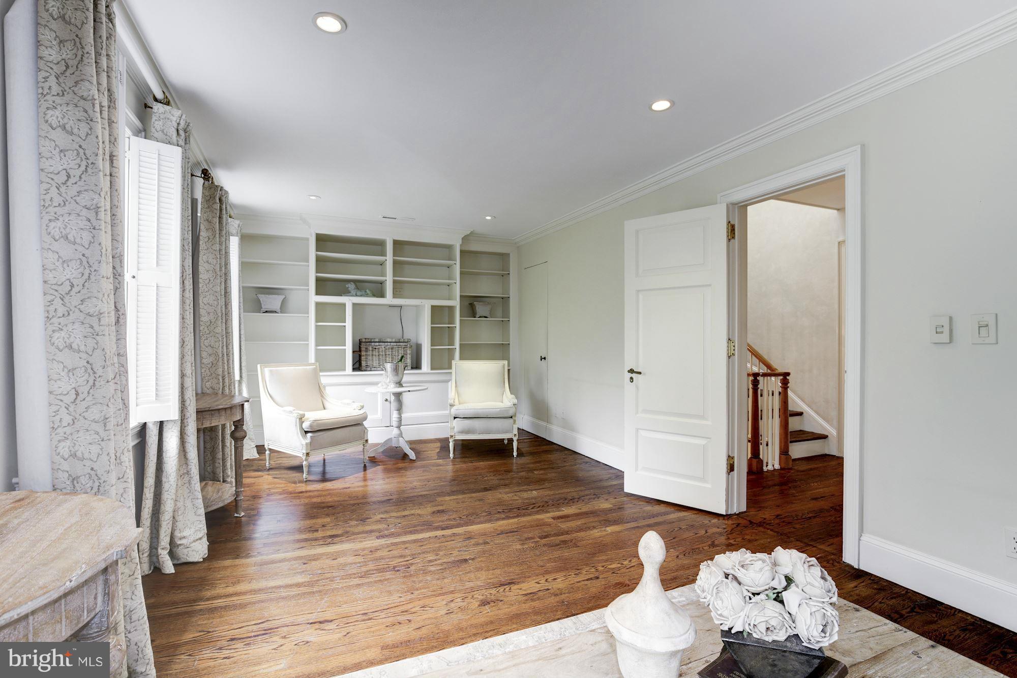 GEORGETOWN - Residential