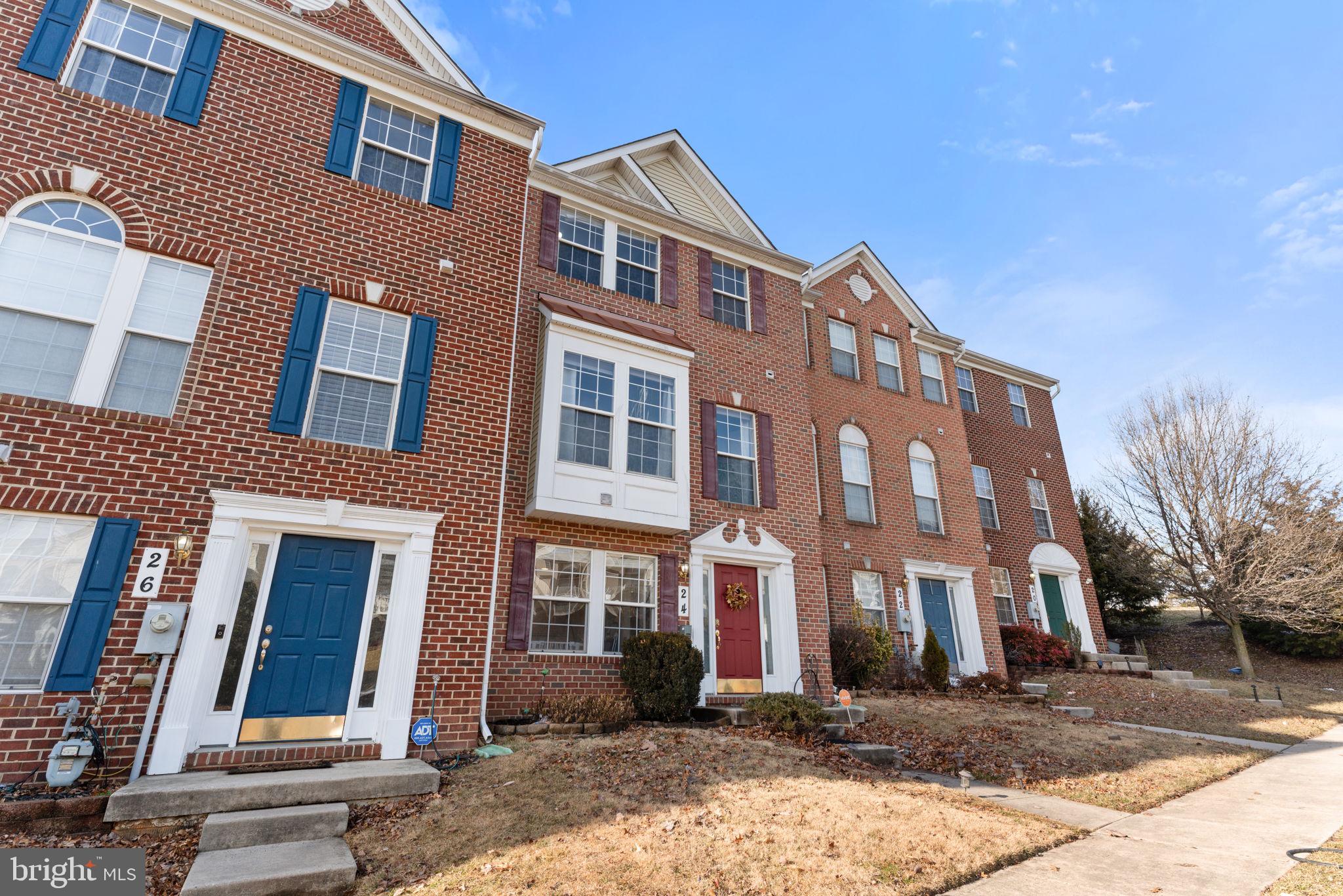 24 BUTTONWOOD COURT