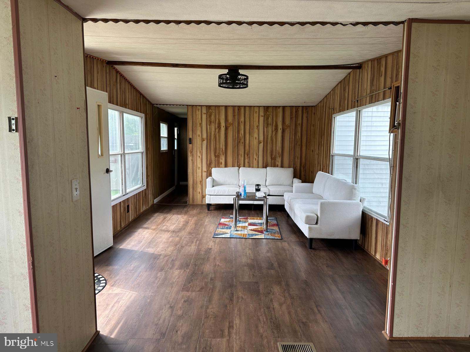 PINE MANOR MHP - Residential