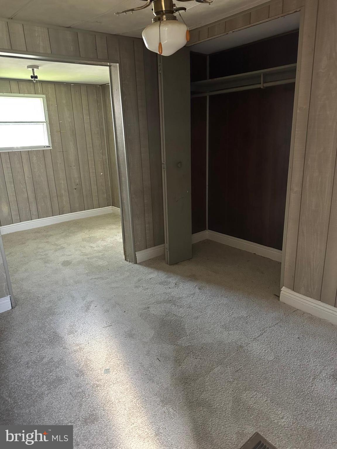 PINE MANOR MHP - Residential