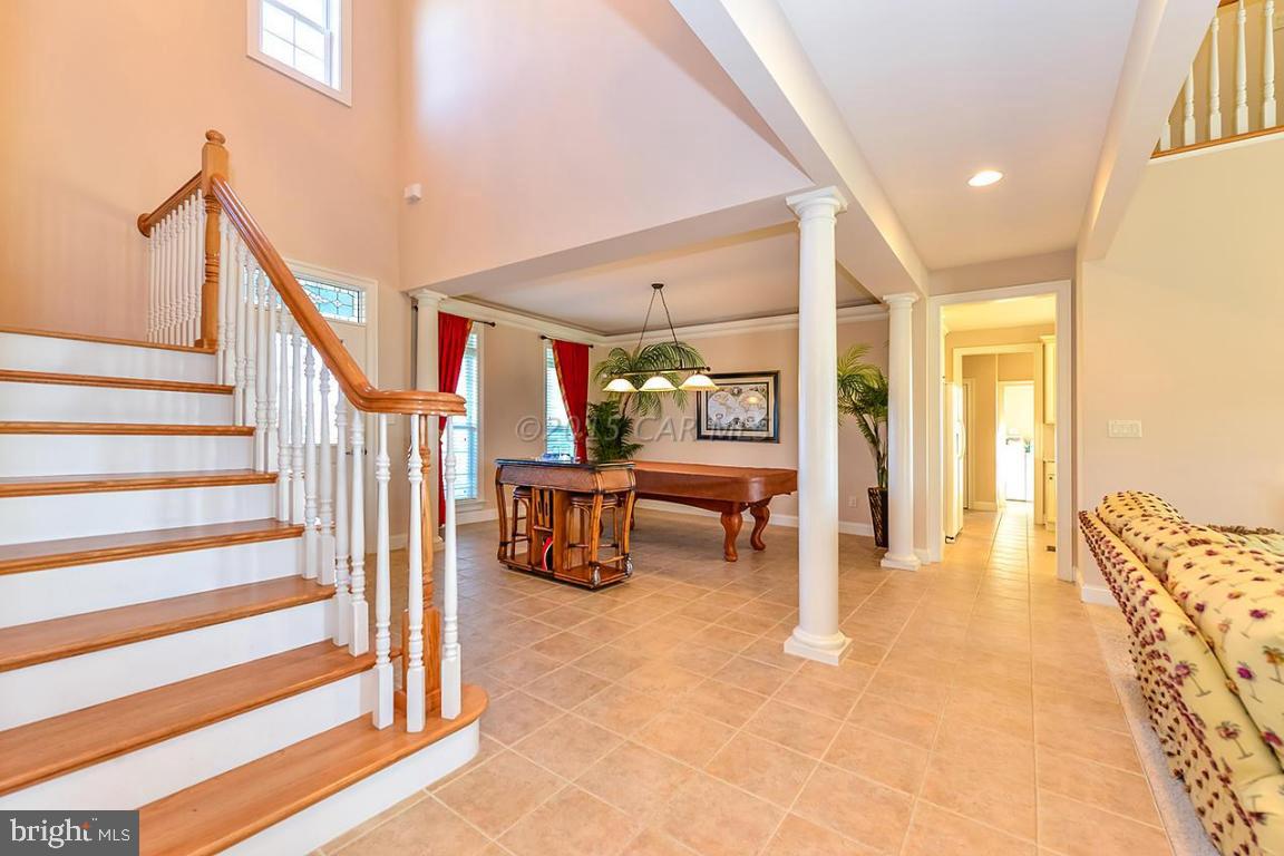 LIGHTHOUSE SOUND - Residential