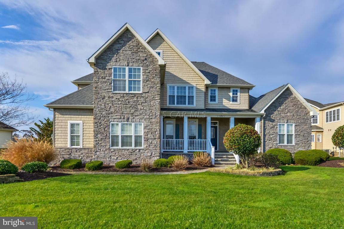 LIGHTHOUSE SOUND - Residential