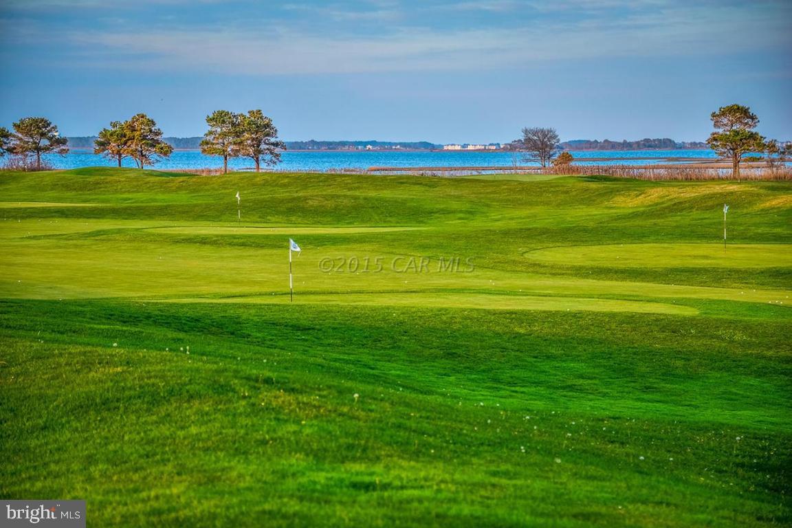 LIGHTHOUSE SOUND - Residential