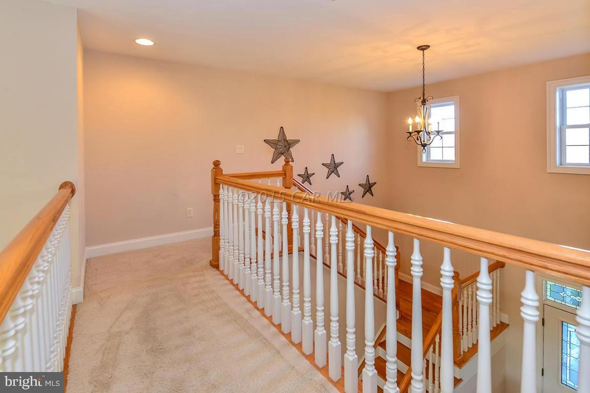 LIGHTHOUSE SOUND - Residential