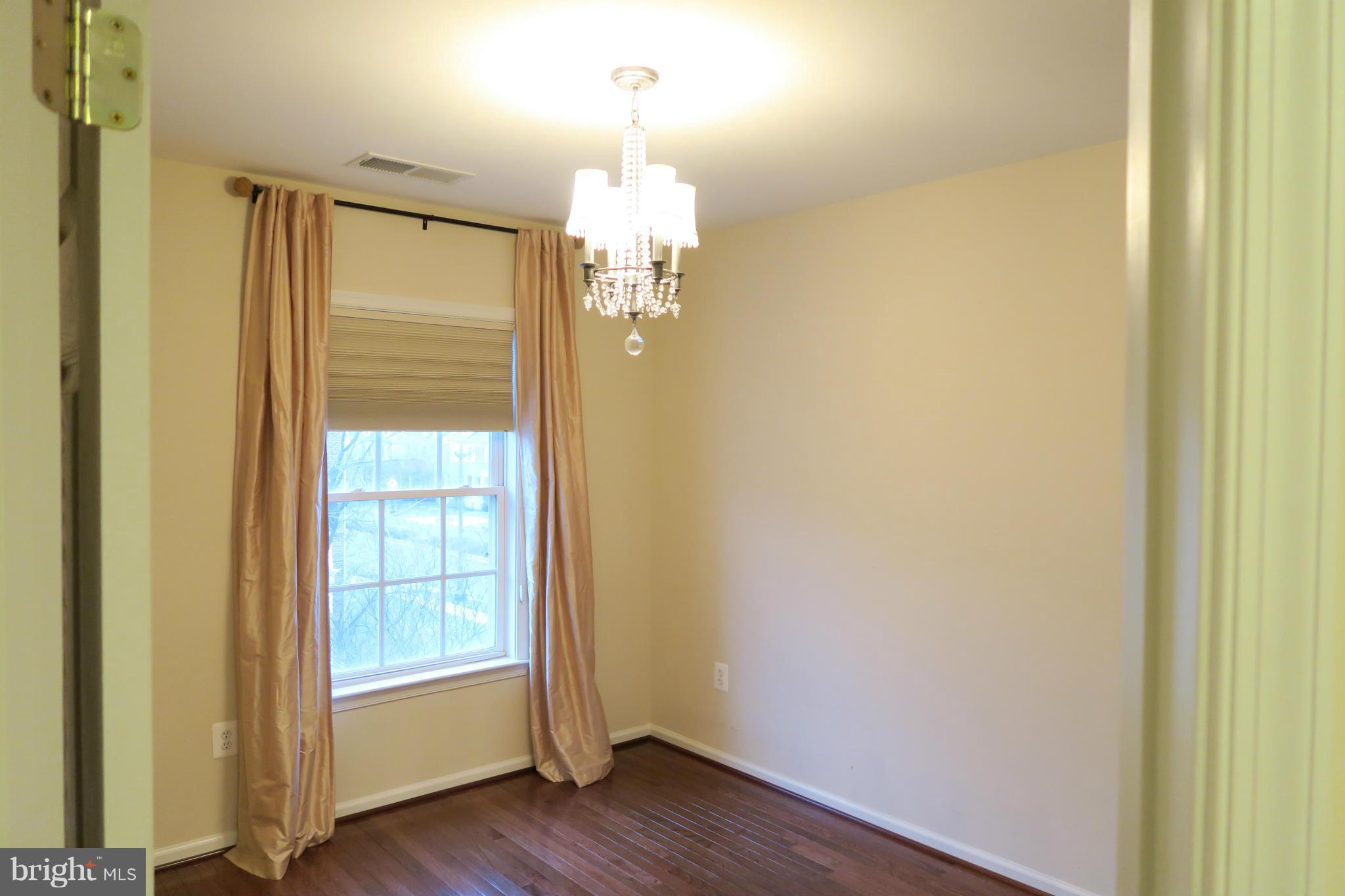 KING FARM BAILEYS COMMON - Residential Lease