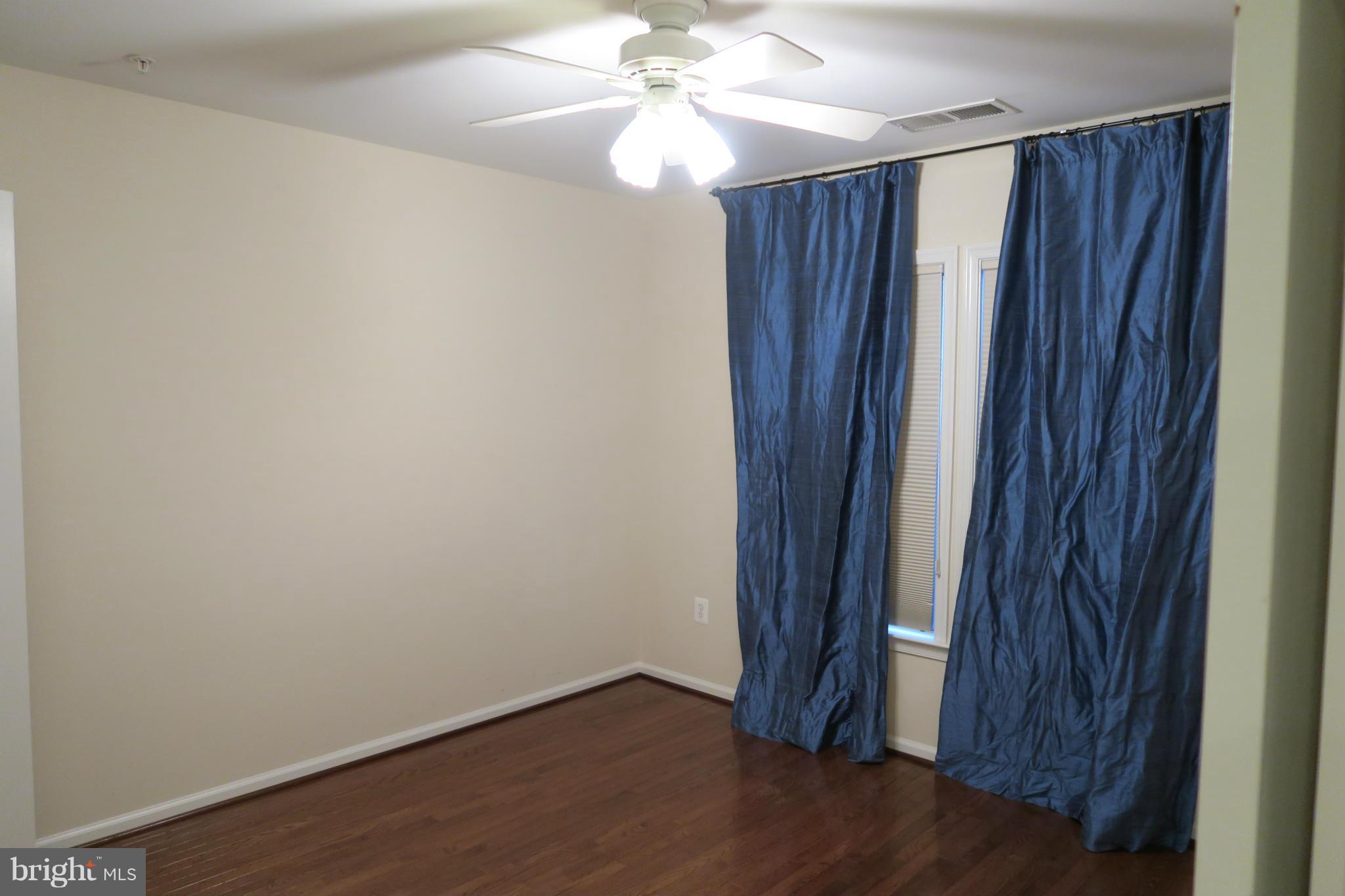 KING FARM BAILEYS COMMON - Residential Lease