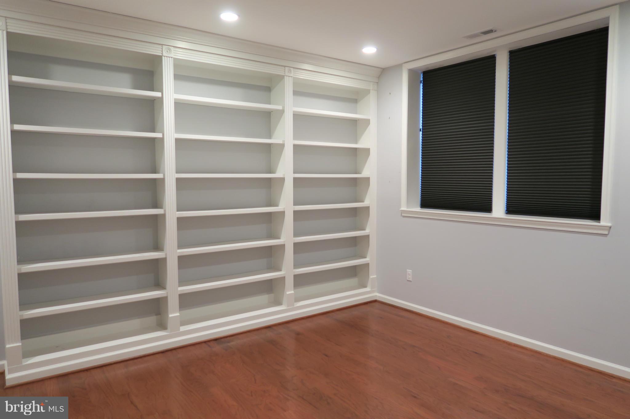 KING FARM BAILEYS COMMON - Residential Lease