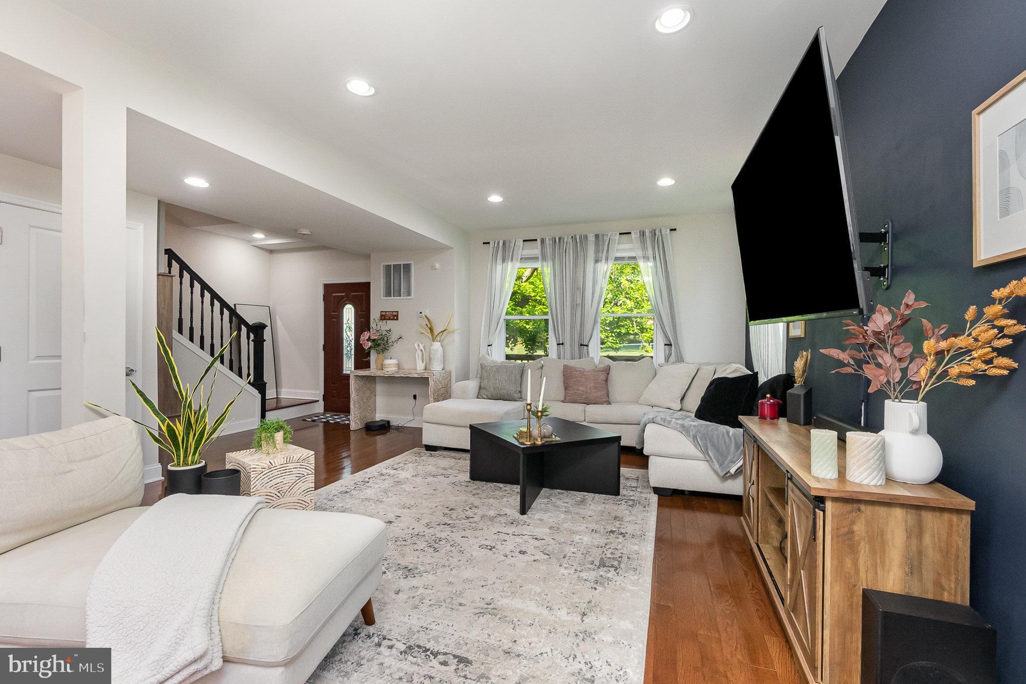 PARKVILLE - Residential