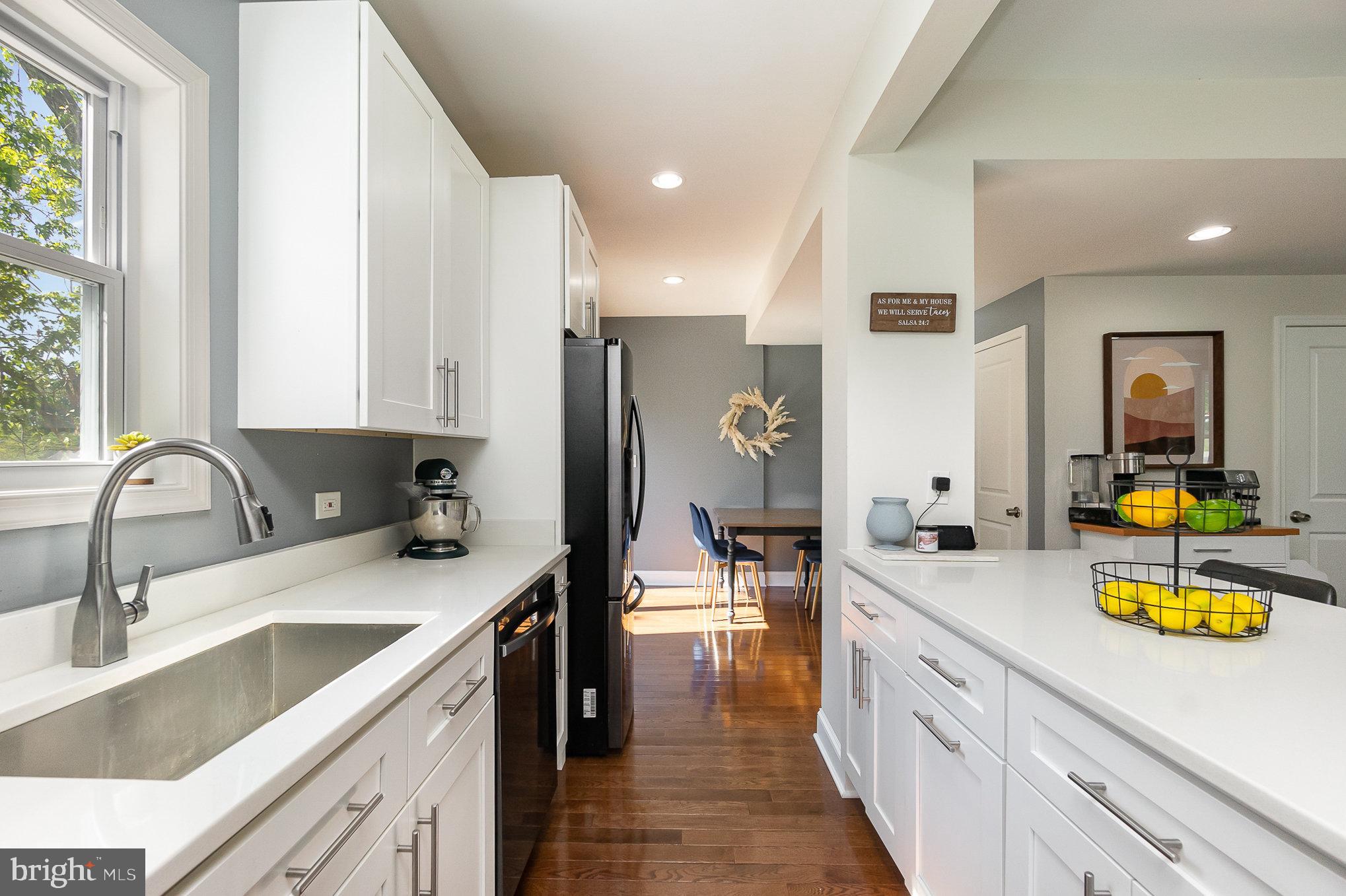 PARKVILLE - Residential