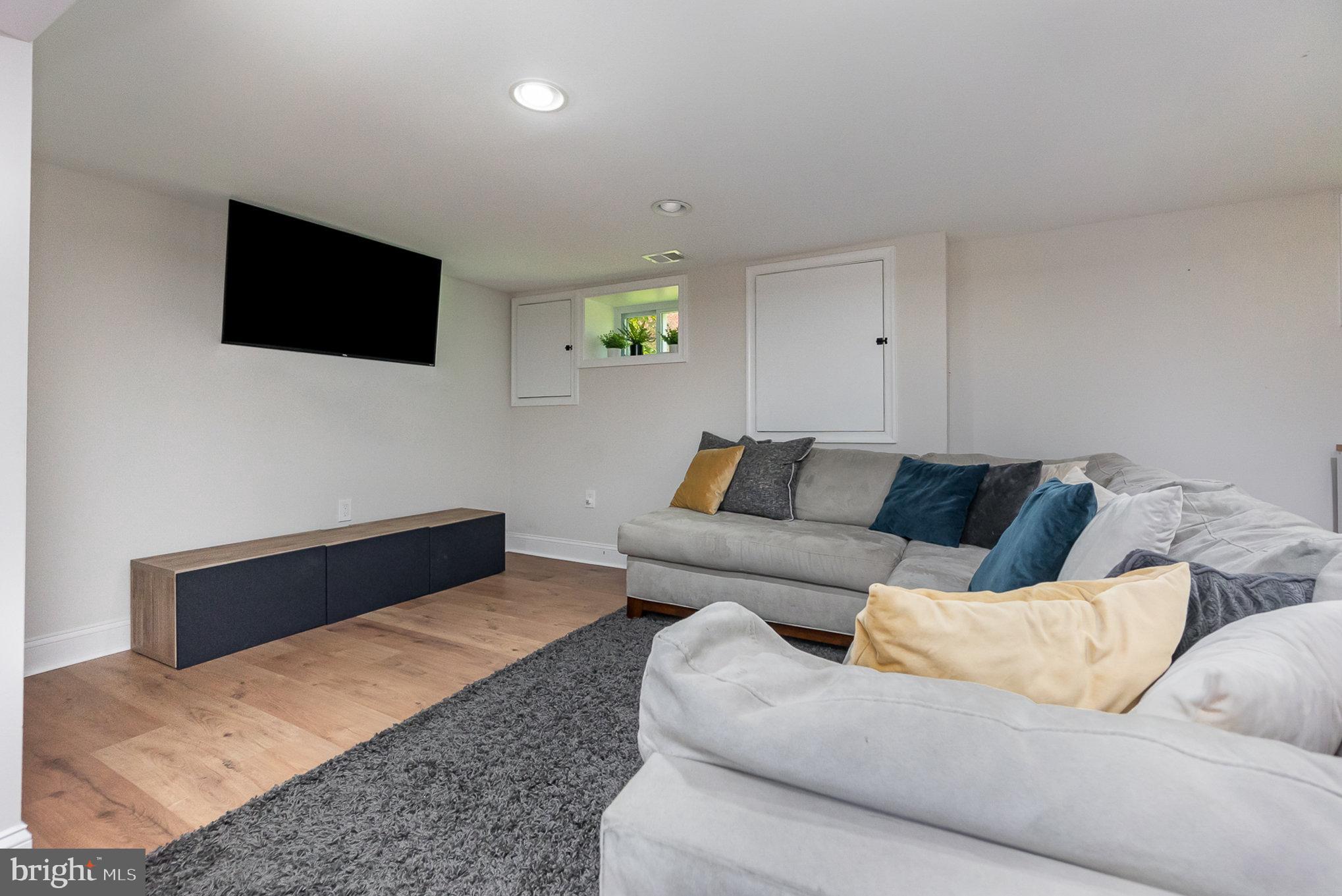 PARKVILLE - Residential