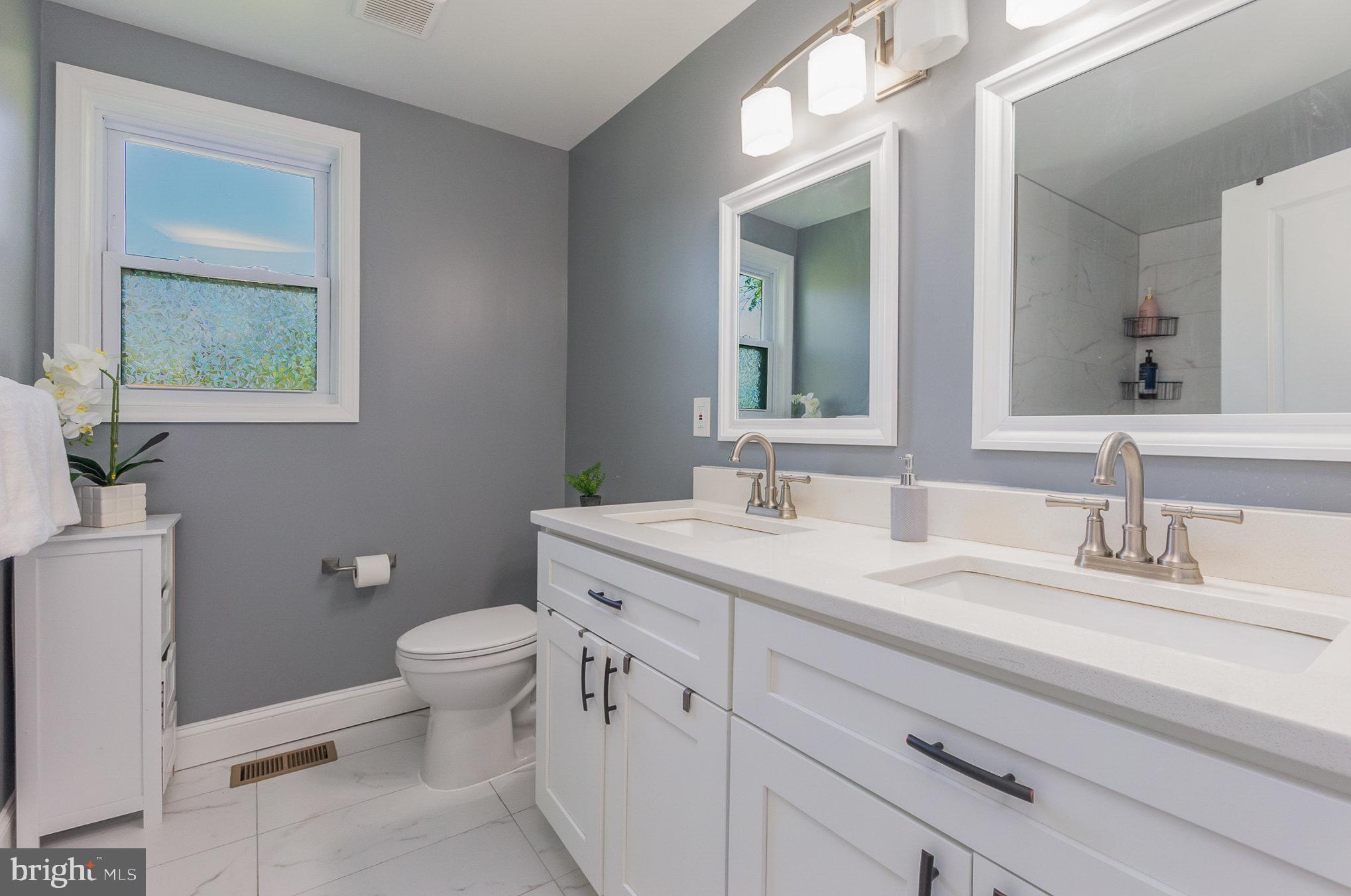 PARKVILLE - Residential