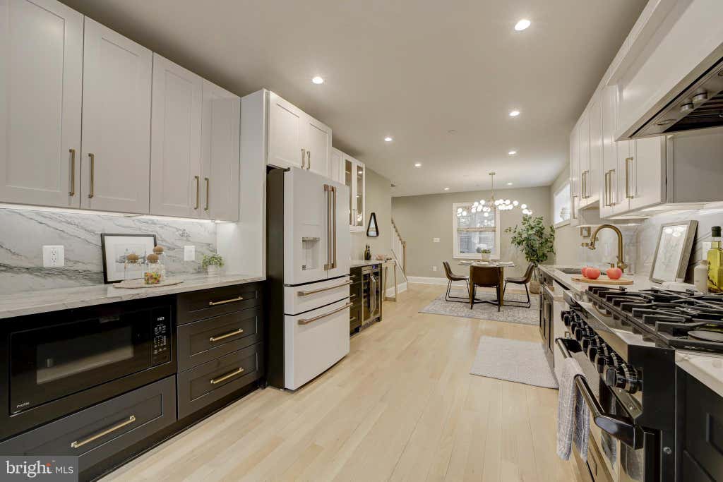 Photo of 4244 Alton Place NW, WASHINGTON, DC 20016 (MLS # DCDC2266334)
