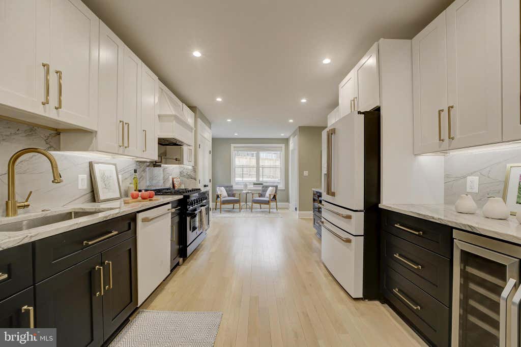 Photo of 4244 Alton Place NW, WASHINGTON, DC 20016 (MLS # DCDC2266334)