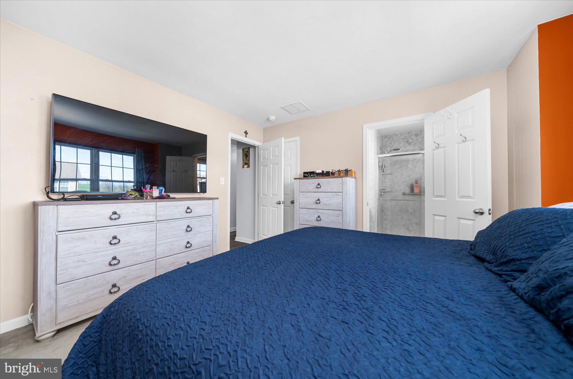 MOUNTAIN SHADOWS - Residential