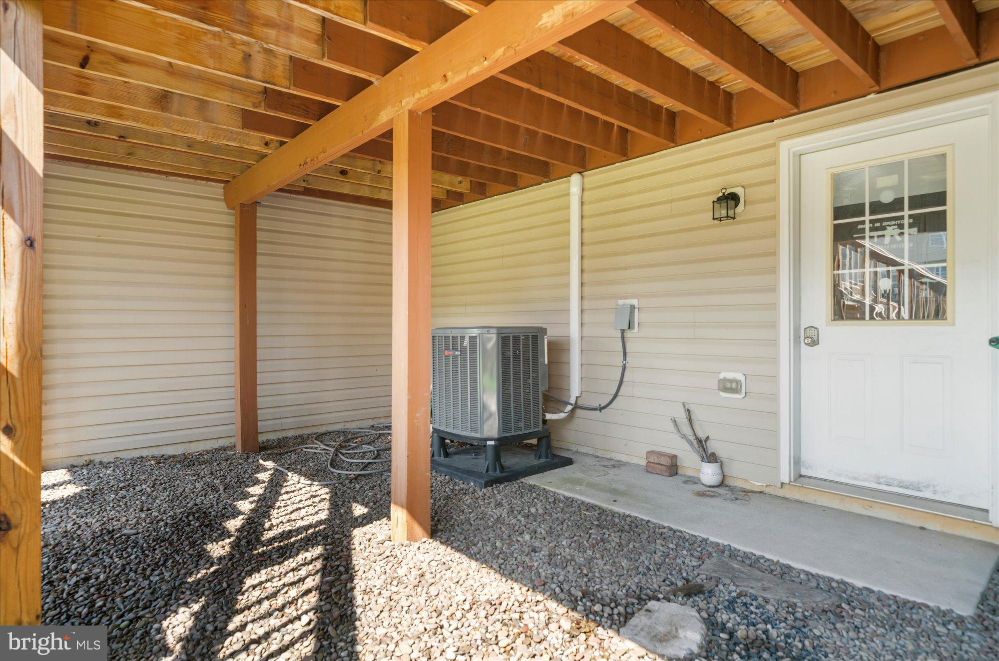 MOUNTAIN SHADOWS - Residential