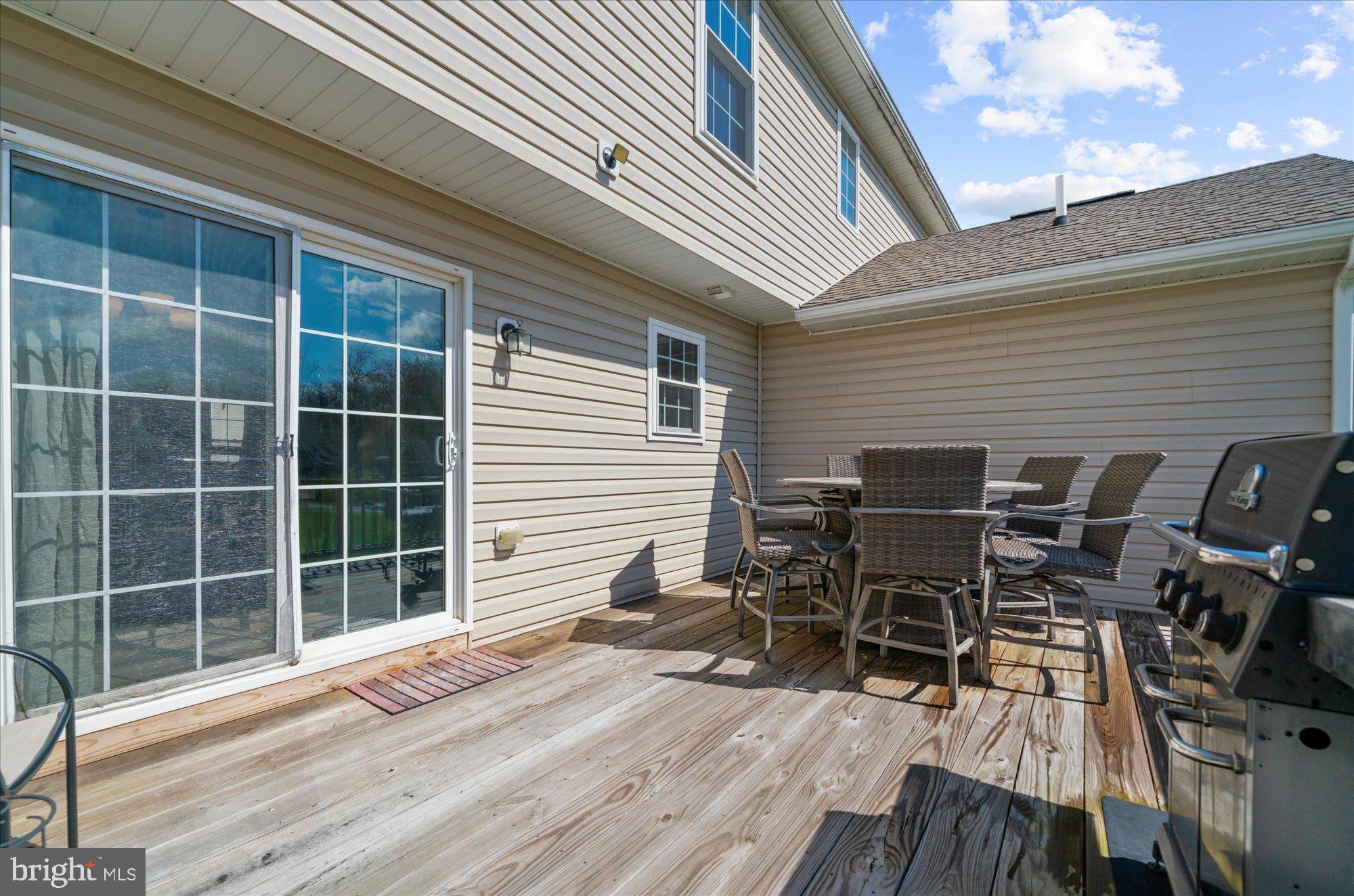 MOUNTAIN SHADOWS - Residential