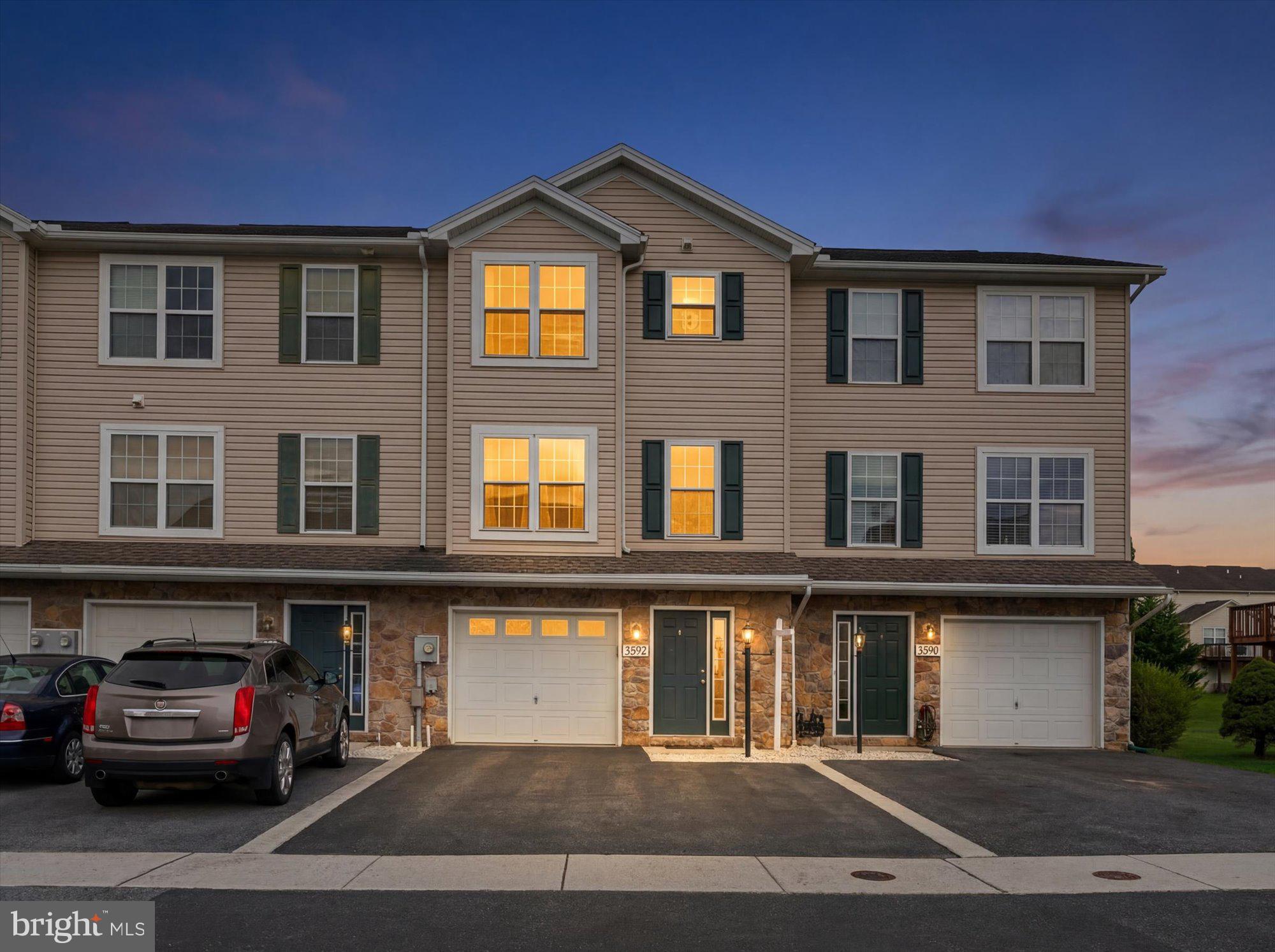 MOUNTAIN SHADOWS - Residential