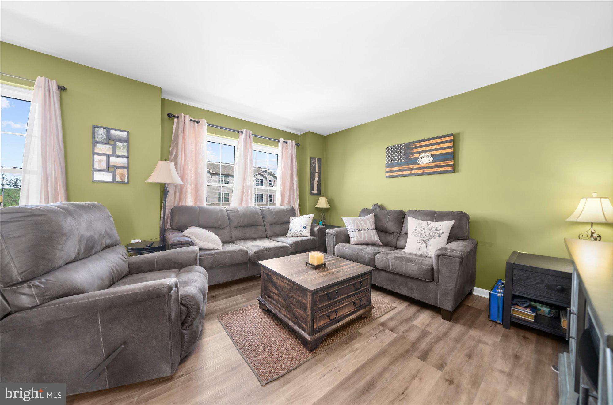 MOUNTAIN SHADOWS - Residential