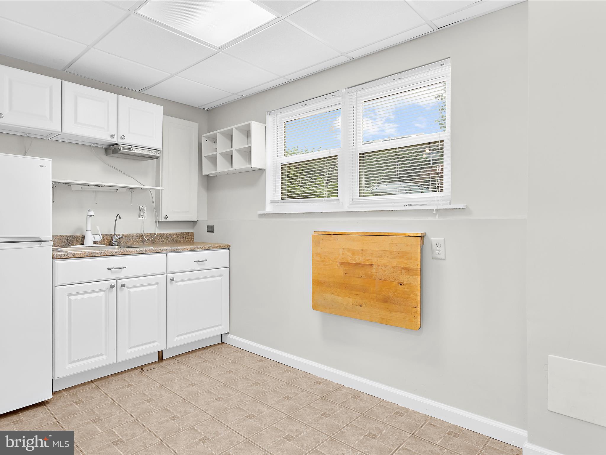 CROFTON VILLAGE - Residential Lease