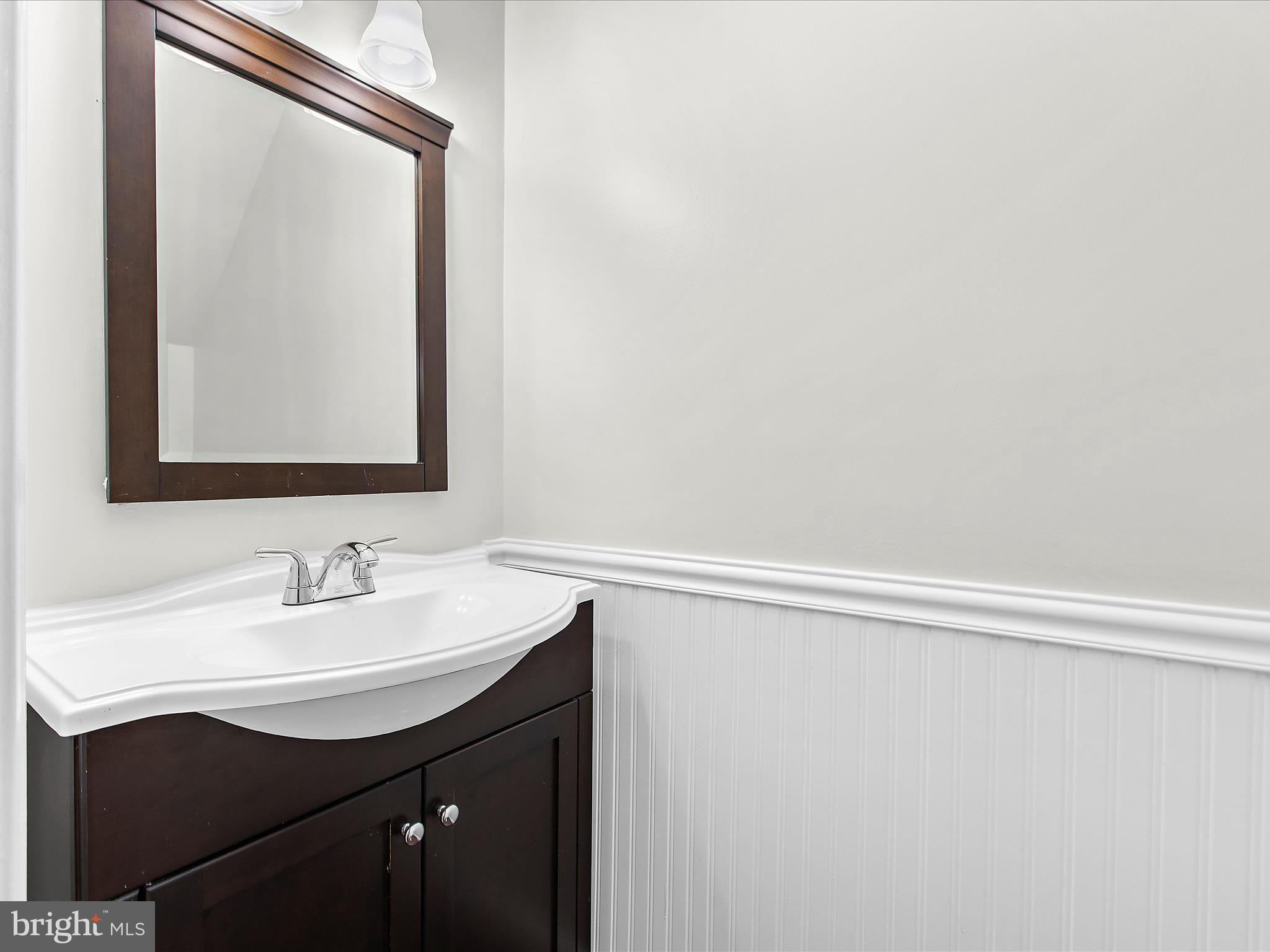 CROFTON VILLAGE - Residential Lease