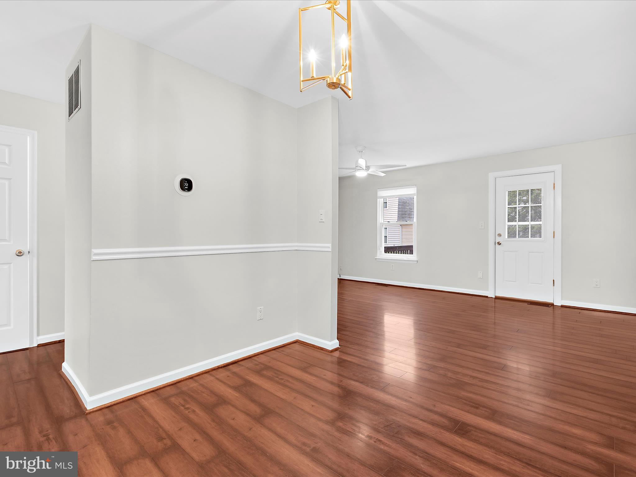 CROFTON VILLAGE - Residential Lease