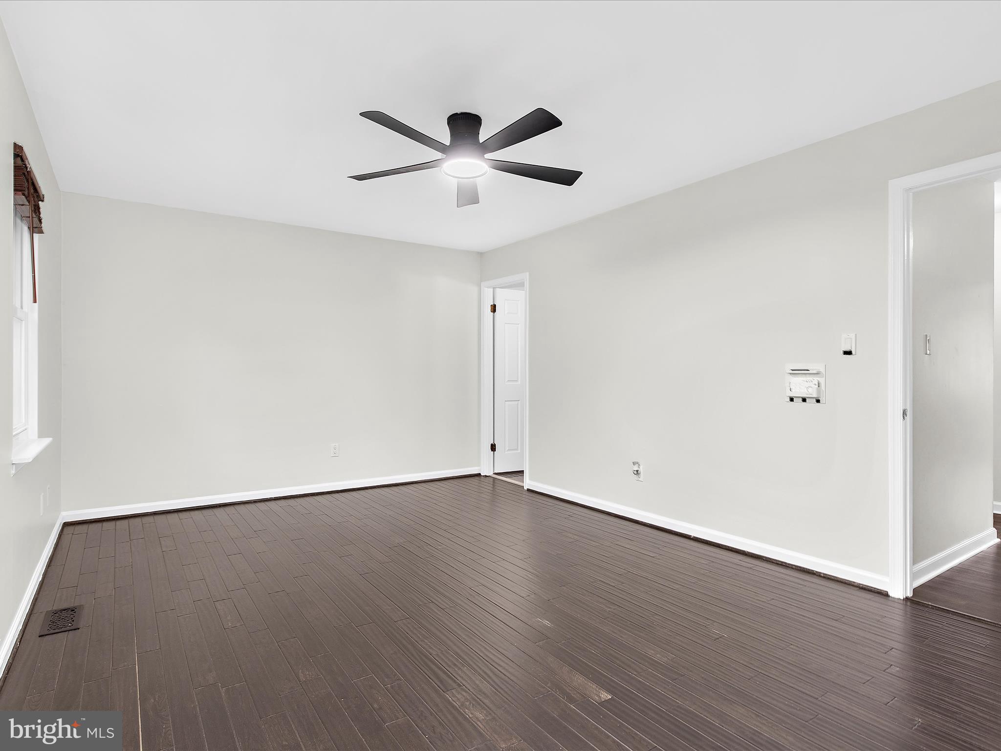 CROFTON VILLAGE - Residential Lease