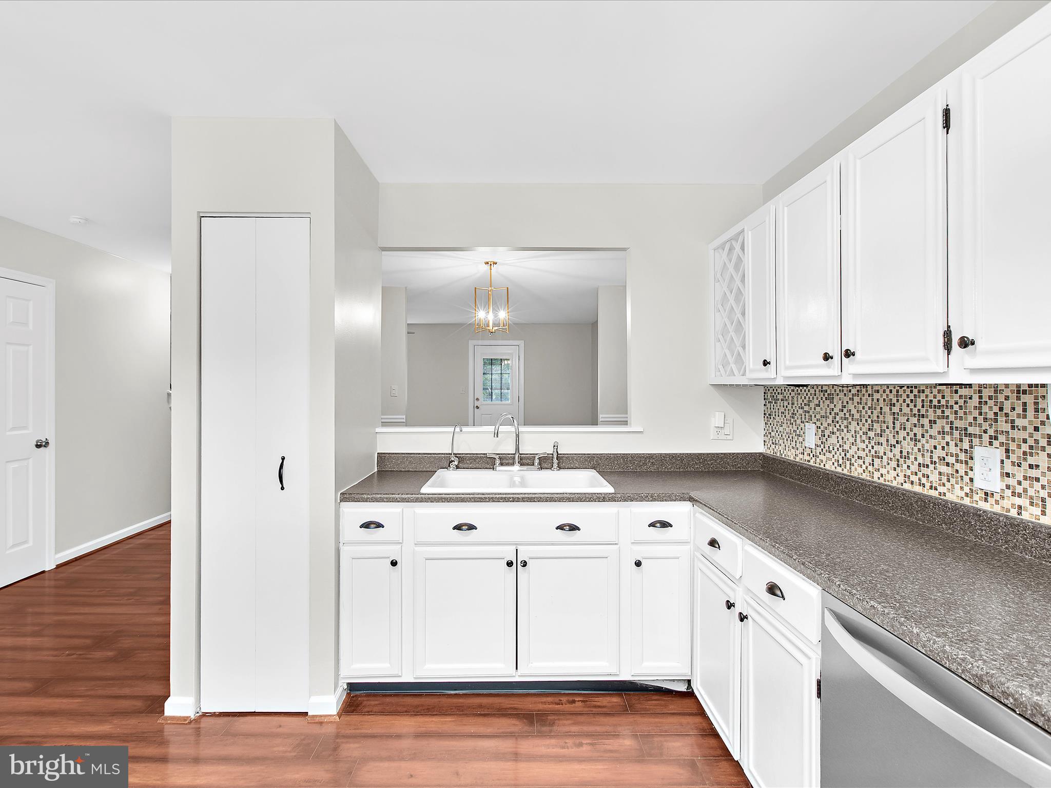 CROFTON VILLAGE - Residential Lease