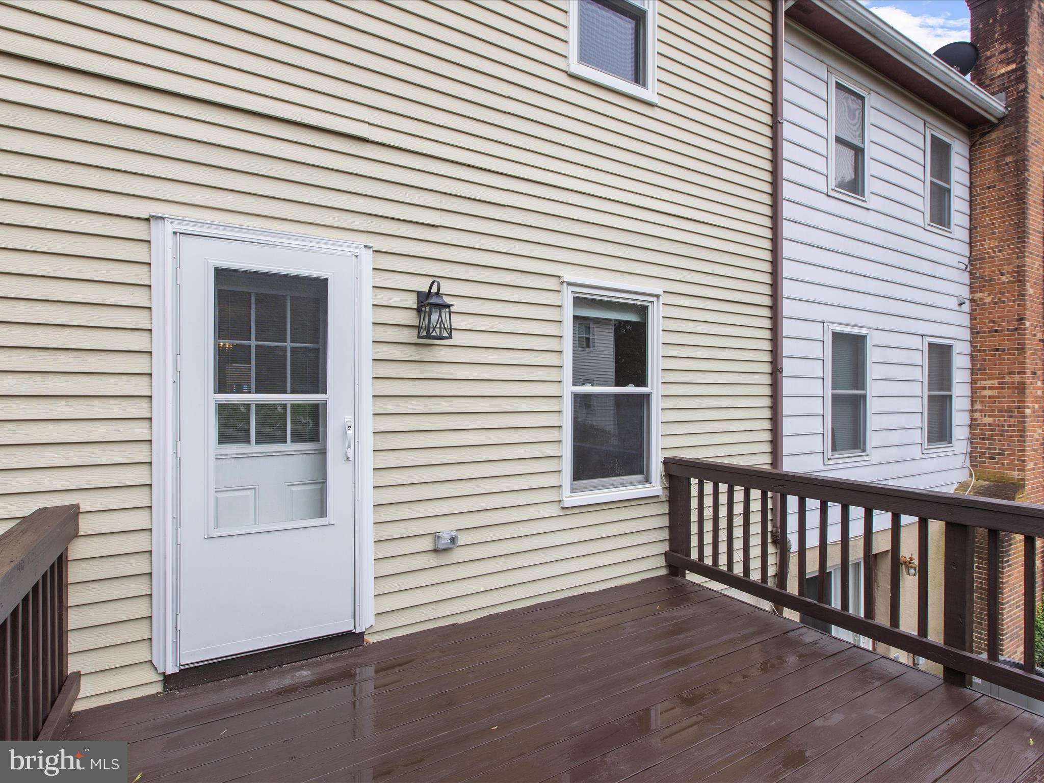 CROFTON VILLAGE - Residential Lease