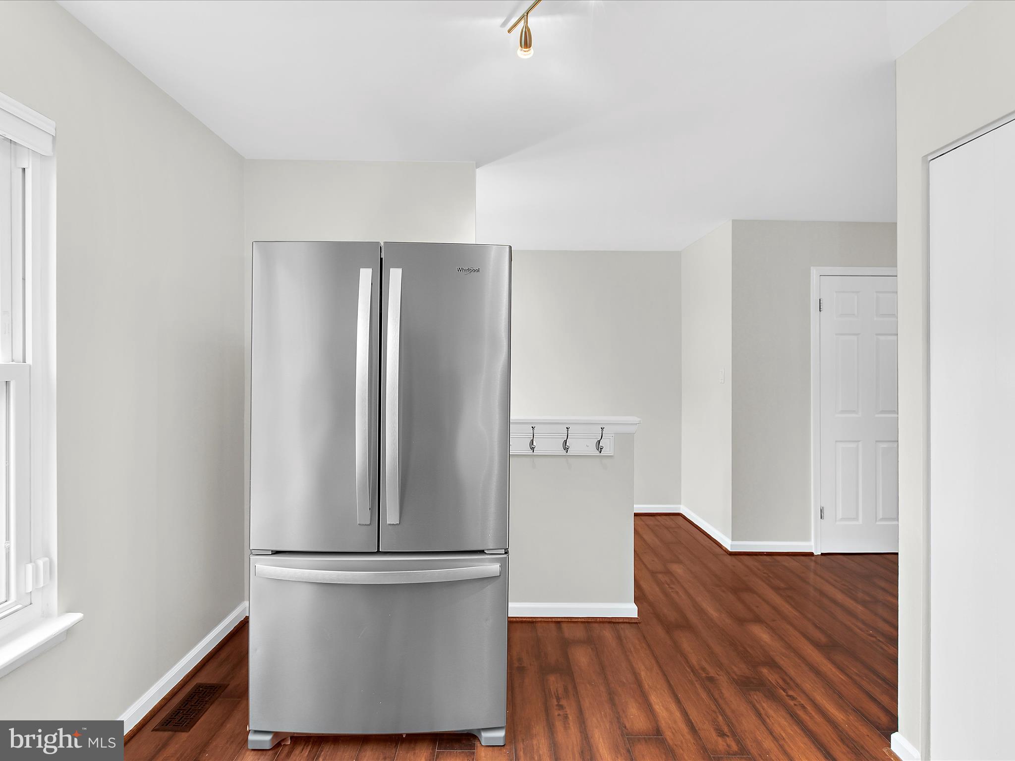 CROFTON VILLAGE - Residential Lease