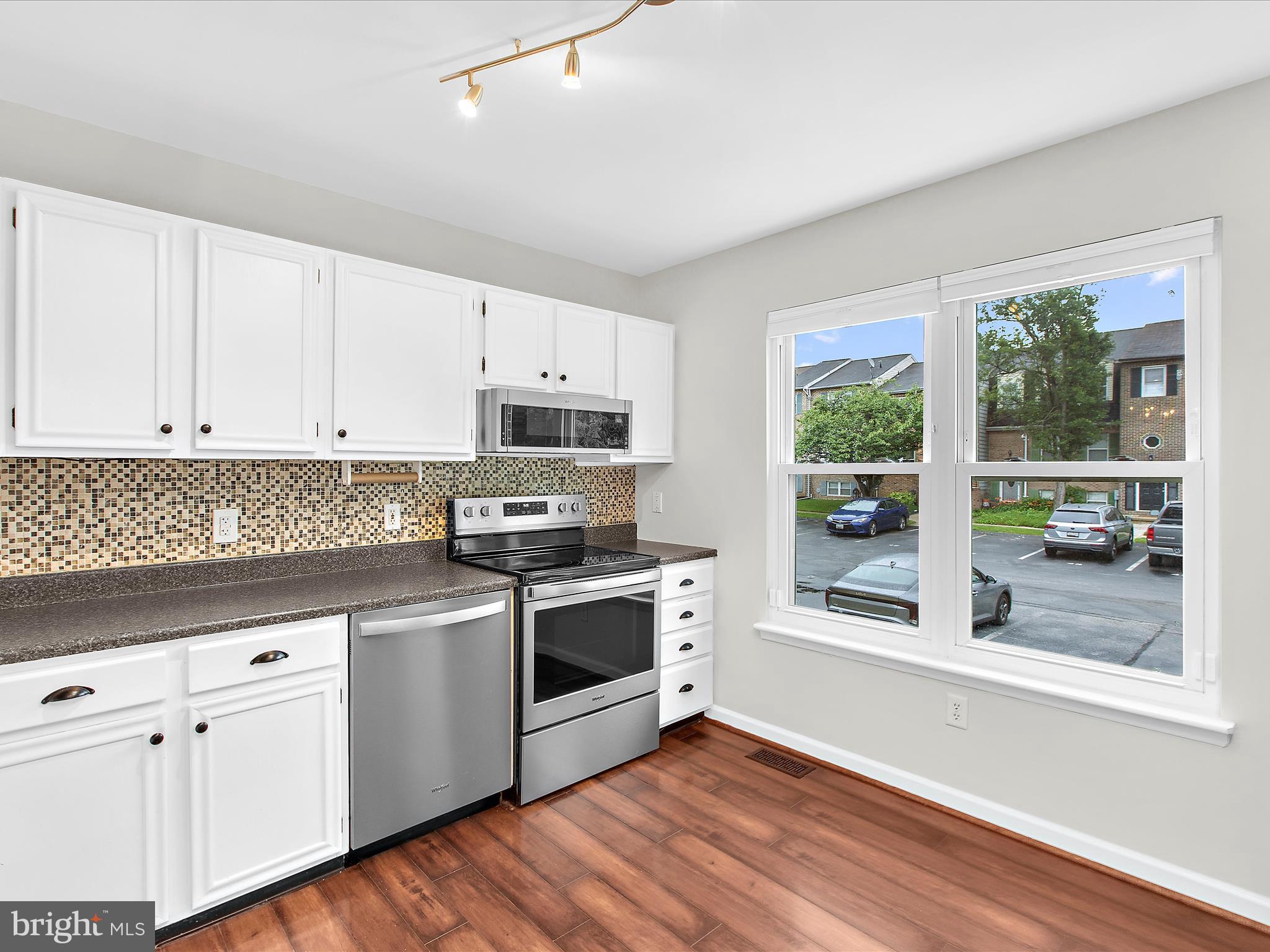 CROFTON VILLAGE - Residential Lease